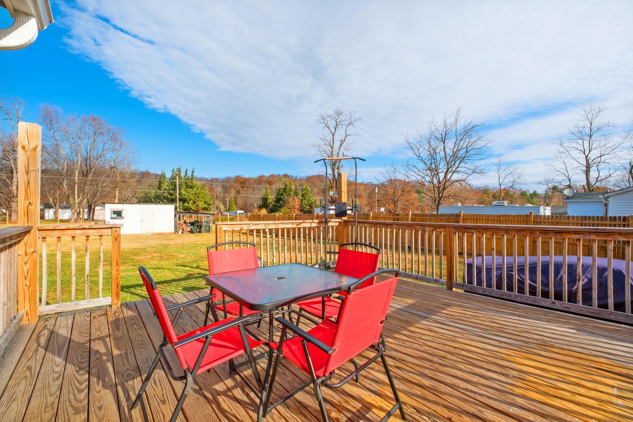 227 CRAWFORD DR, CHURCHVILLE, Virginia 24431, 3 Bedrooms Bedrooms, ,2 BathroomsBathrooms,Residential,227 CRAWFORD DR,671151 MLS # 671151 227 CRAWFORD DR, CHURCHVILLE, Virginia 24431, 3 Bedrooms Bedrooms, ,2 BathroomsBathrooms,Residential,227 CRAWFORD DR,671151 MLS # 671151