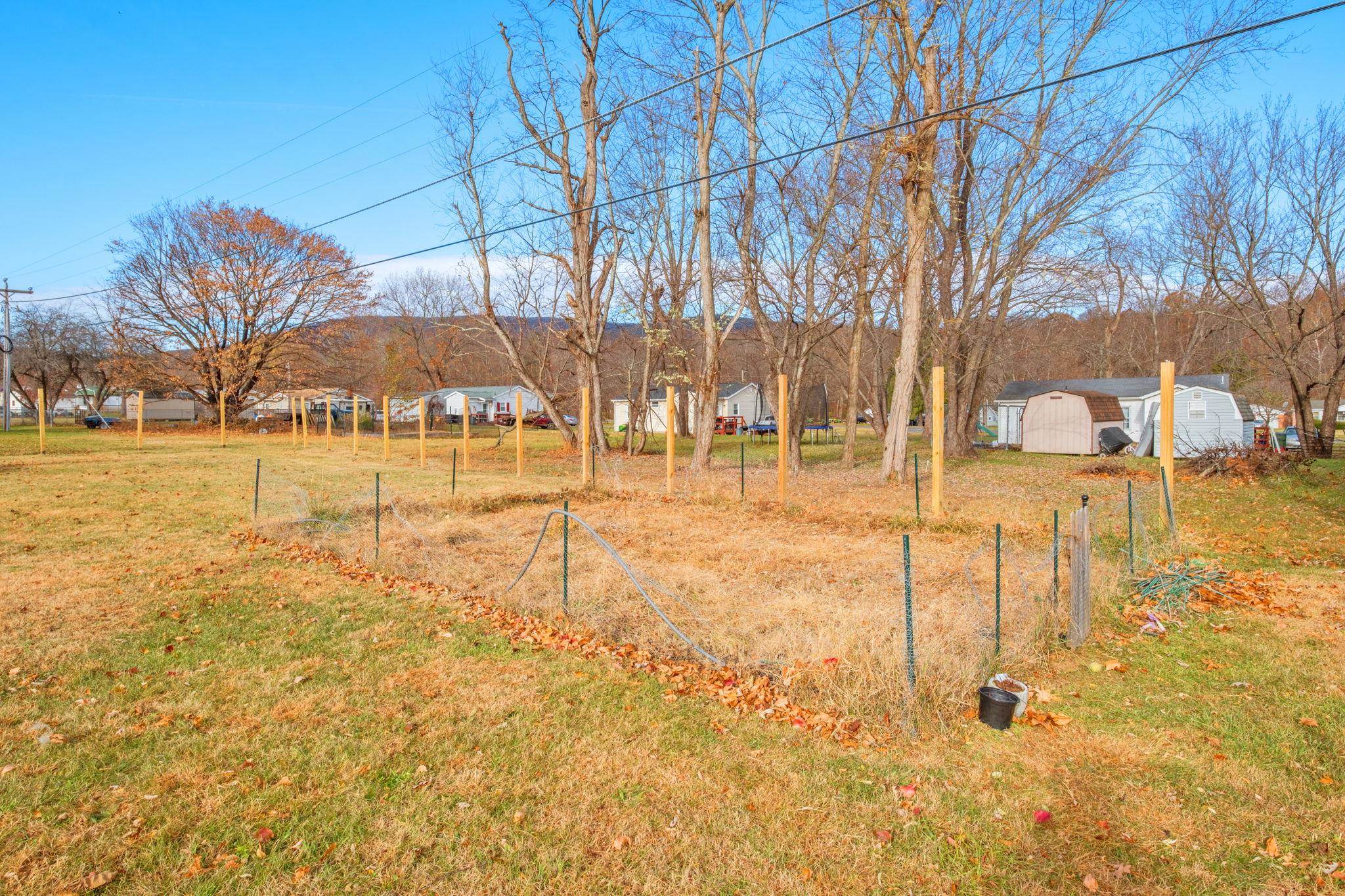 227 CRAWFORD DR, CHURCHVILLE, Virginia 24431, 3 Bedrooms Bedrooms, ,2 BathroomsBathrooms,Residential,227 CRAWFORD DR,671151 MLS # 671151 227 CRAWFORD DR, CHURCHVILLE, Virginia 24431, 3 Bedrooms Bedrooms, ,2 BathroomsBathrooms,Residential,227 CRAWFORD DR,671151 MLS # 671151