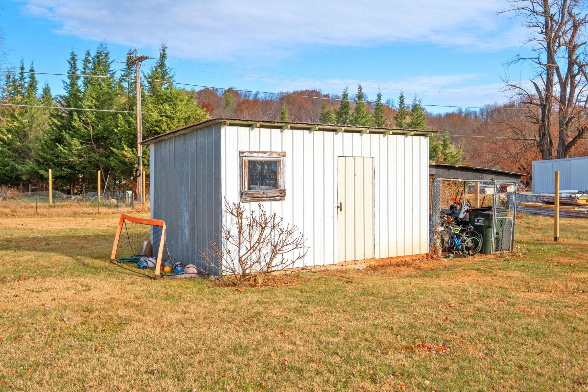 227 CRAWFORD DR, CHURCHVILLE, Virginia 24431, 3 Bedrooms Bedrooms, ,2 BathroomsBathrooms,Residential,227 CRAWFORD DR,671151 MLS # 671151 227 CRAWFORD DR, CHURCHVILLE, Virginia 24431, 3 Bedrooms Bedrooms, ,2 BathroomsBathrooms,Residential,227 CRAWFORD DR,671151 MLS # 671151