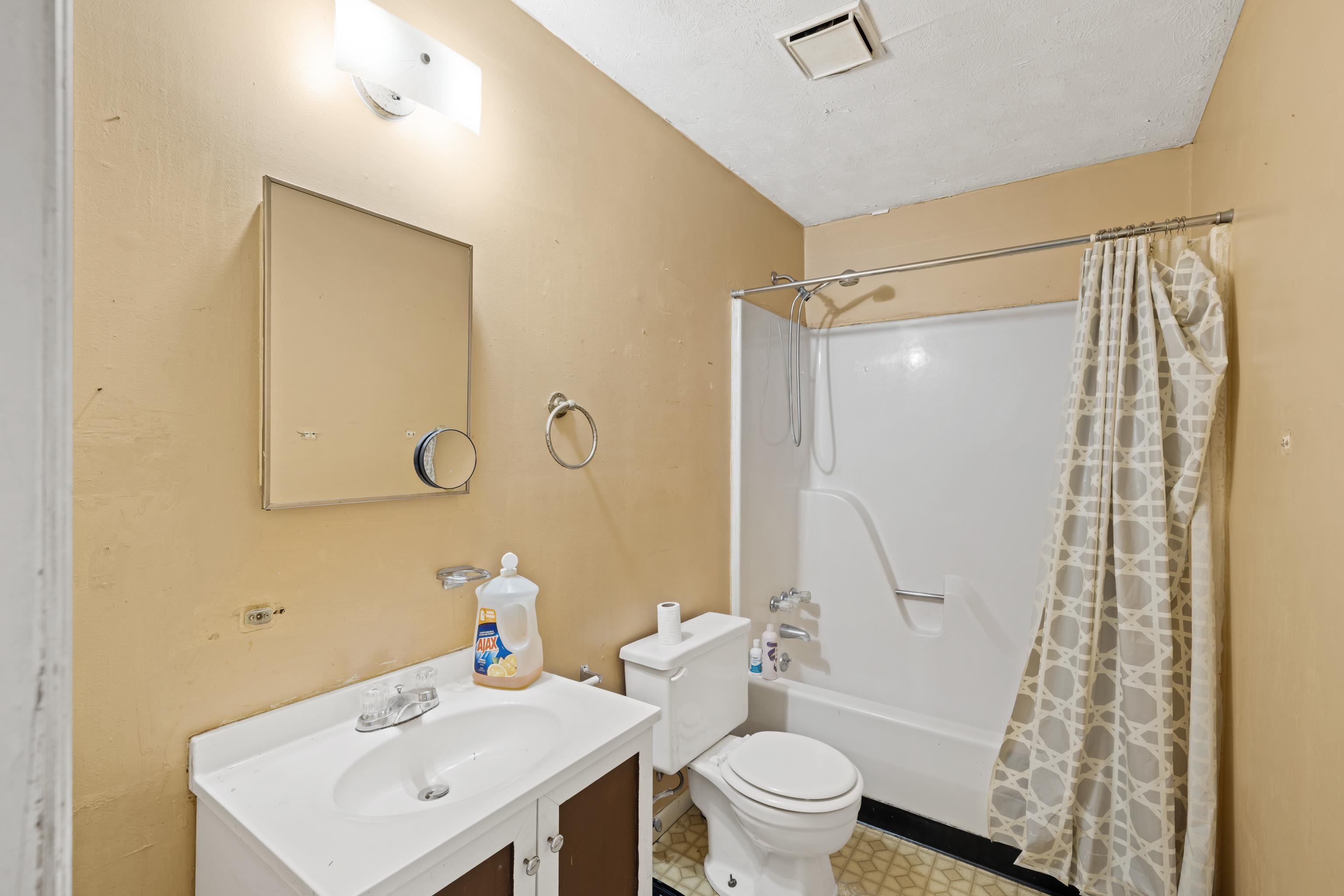 34 GENTRY RD, WEYERS CAVE, Virginia 20036, 3 Bedrooms Bedrooms, ,1 BathroomBathrooms,Residential,34 GENTRY RD,671152 MLS # 671152 34 GENTRY RD, WEYERS CAVE, Virginia 20036, 3 Bedrooms Bedrooms, ,1 BathroomBathrooms,Residential,34 GENTRY RD,671152 MLS # 671152