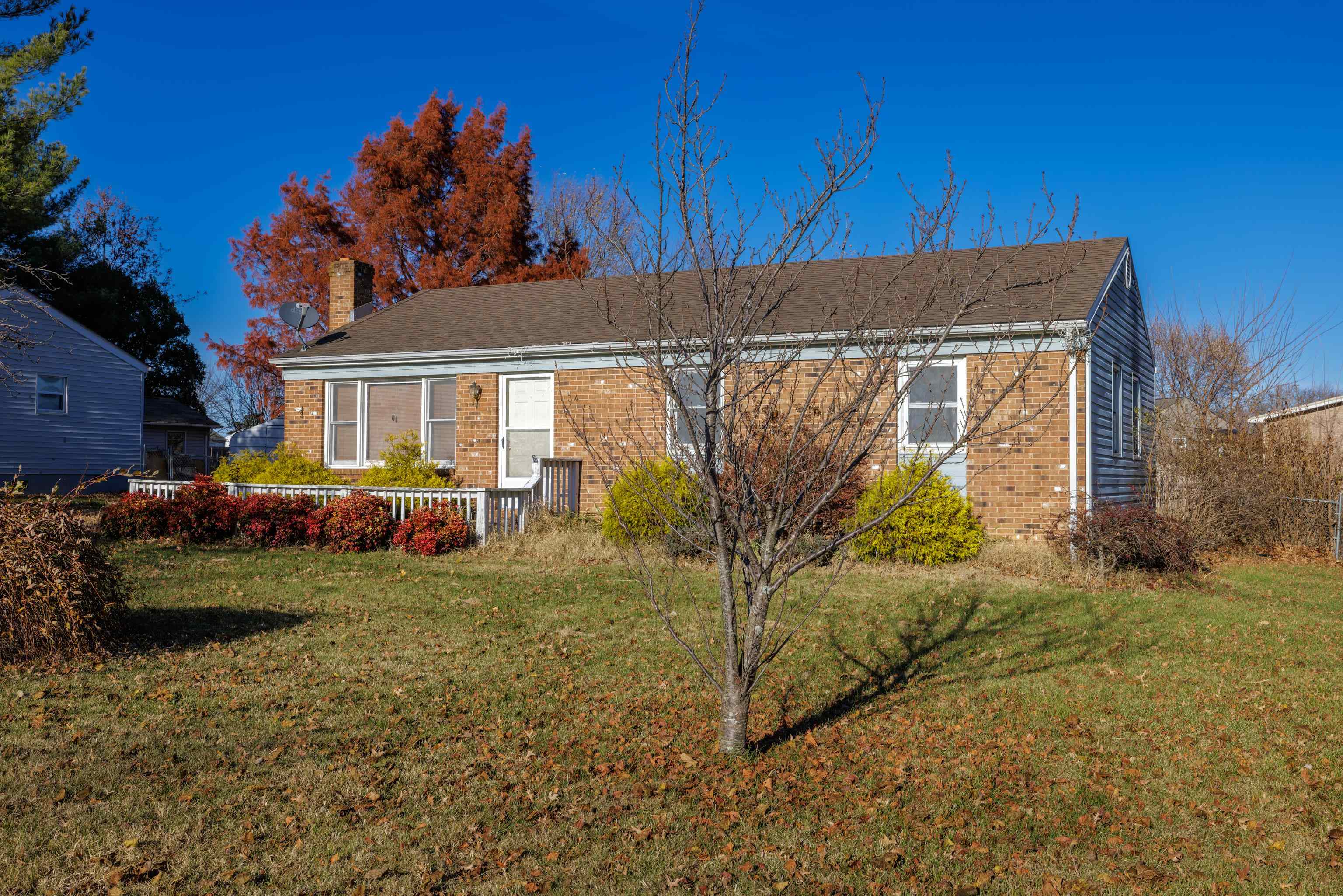 34 GENTRY RD, WEYERS CAVE, Virginia 20036, 3 Bedrooms Bedrooms, ,1 BathroomBathrooms,Residential,34 GENTRY RD,671152 MLS # 671152 34 GENTRY RD, WEYERS CAVE, Virginia 20036, 3 Bedrooms Bedrooms, ,1 BathroomBathrooms,Residential,34 GENTRY RD,671152 MLS # 671152