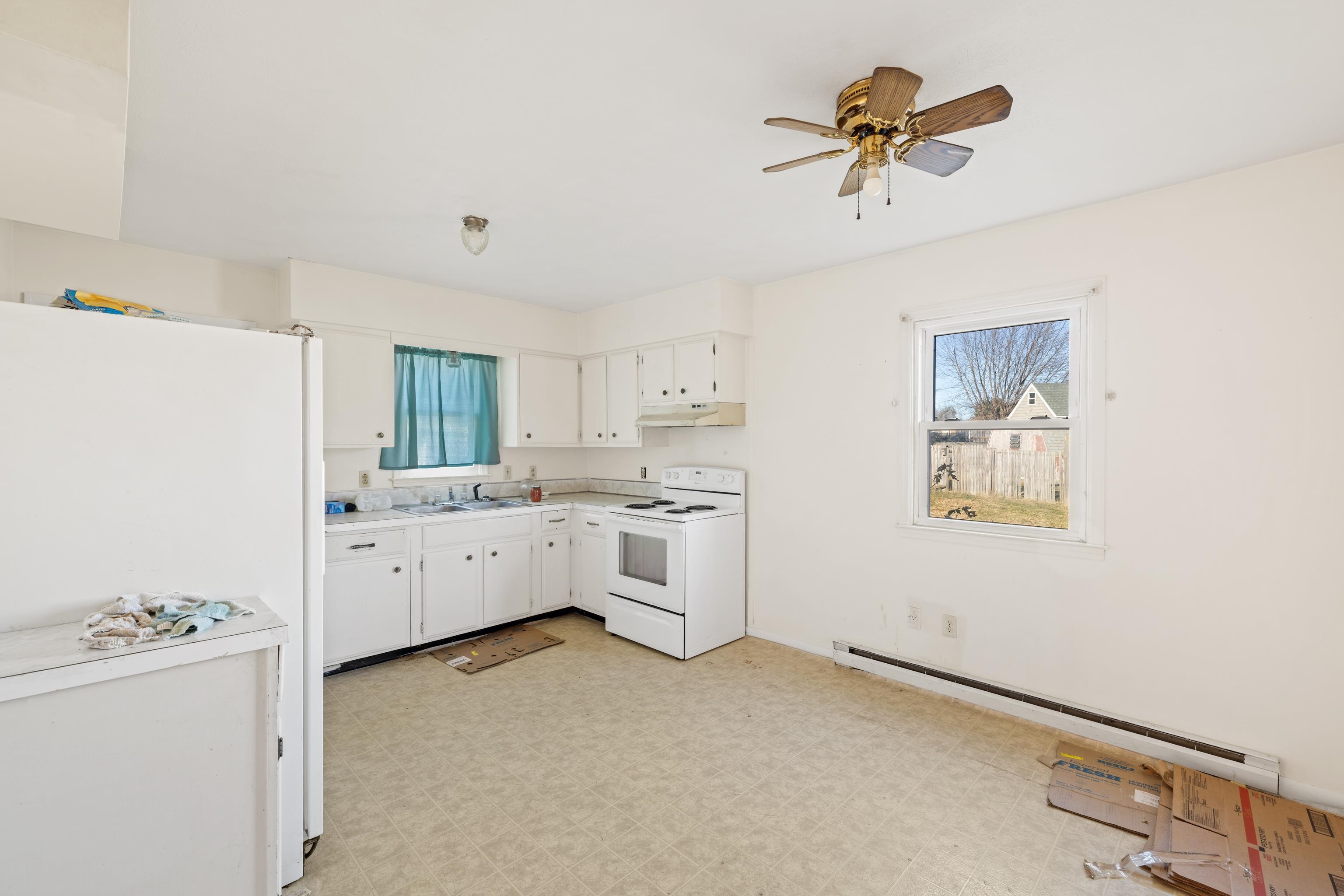 34 GENTRY RD, WEYERS CAVE, Virginia 20036, 3 Bedrooms Bedrooms, ,1 BathroomBathrooms,Residential,34 GENTRY RD,671152 MLS # 671152 34 GENTRY RD, WEYERS CAVE, Virginia 20036, 3 Bedrooms Bedrooms, ,1 BathroomBathrooms,Residential,34 GENTRY RD,671152 MLS # 671152