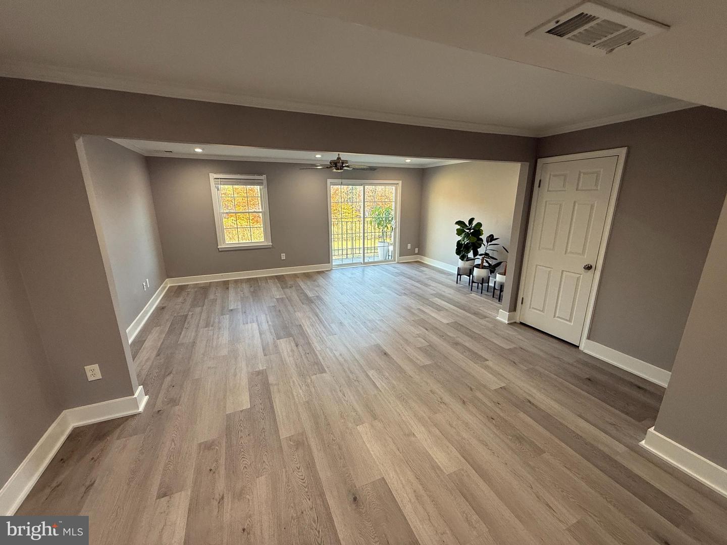 6433 FENESTRA CT #56B, BURKE, Virginia 22015, 3 Bedrooms Bedrooms, ,2 BathroomsBathrooms,Residential,For sale,6433 FENESTRA CT #56B,VAFX2278992 MLS # VAFX2278992 6433 FENESTRA CT #56B, BURKE, Virginia 22015, 3 Bedrooms Bedrooms, ,2 BathroomsBathrooms,Residential,For sale,6433 FENESTRA CT #56B,VAFX2278992 MLS # VAFX2278992