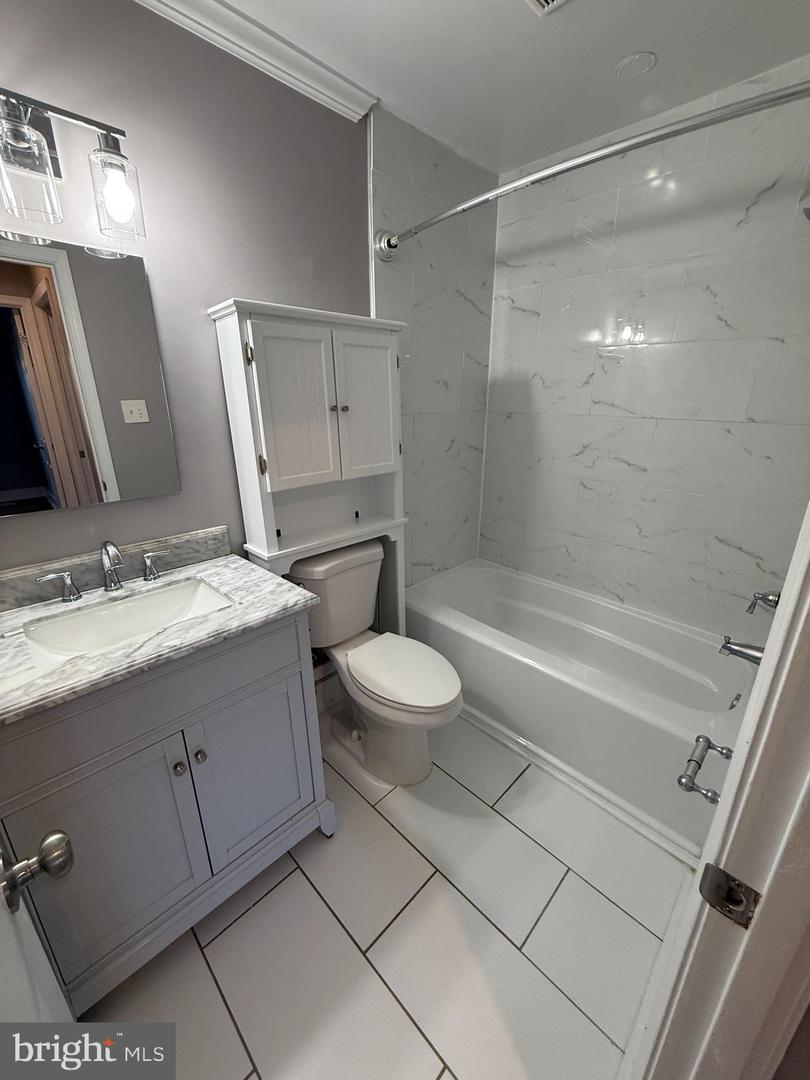 6433 FENESTRA CT #56B, BURKE, Virginia 22015, 3 Bedrooms Bedrooms, ,2 BathroomsBathrooms,Residential,For sale,6433 FENESTRA CT #56B,VAFX2278992 MLS # VAFX2278992 6433 FENESTRA CT #56B, BURKE, Virginia 22015, 3 Bedrooms Bedrooms, ,2 BathroomsBathrooms,Residential,For sale,6433 FENESTRA CT #56B,VAFX2278992 MLS # VAFX2278992