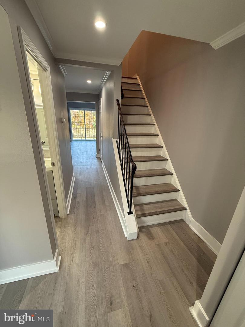 6433 FENESTRA CT #56B, BURKE, Virginia 22015, 3 Bedrooms Bedrooms, ,2 BathroomsBathrooms,Residential,For sale,6433 FENESTRA CT #56B,VAFX2278992 MLS # VAFX2278992 6433 FENESTRA CT #56B, BURKE, Virginia 22015, 3 Bedrooms Bedrooms, ,2 BathroomsBathrooms,Residential,For sale,6433 FENESTRA CT #56B,VAFX2278992 MLS # VAFX2278992