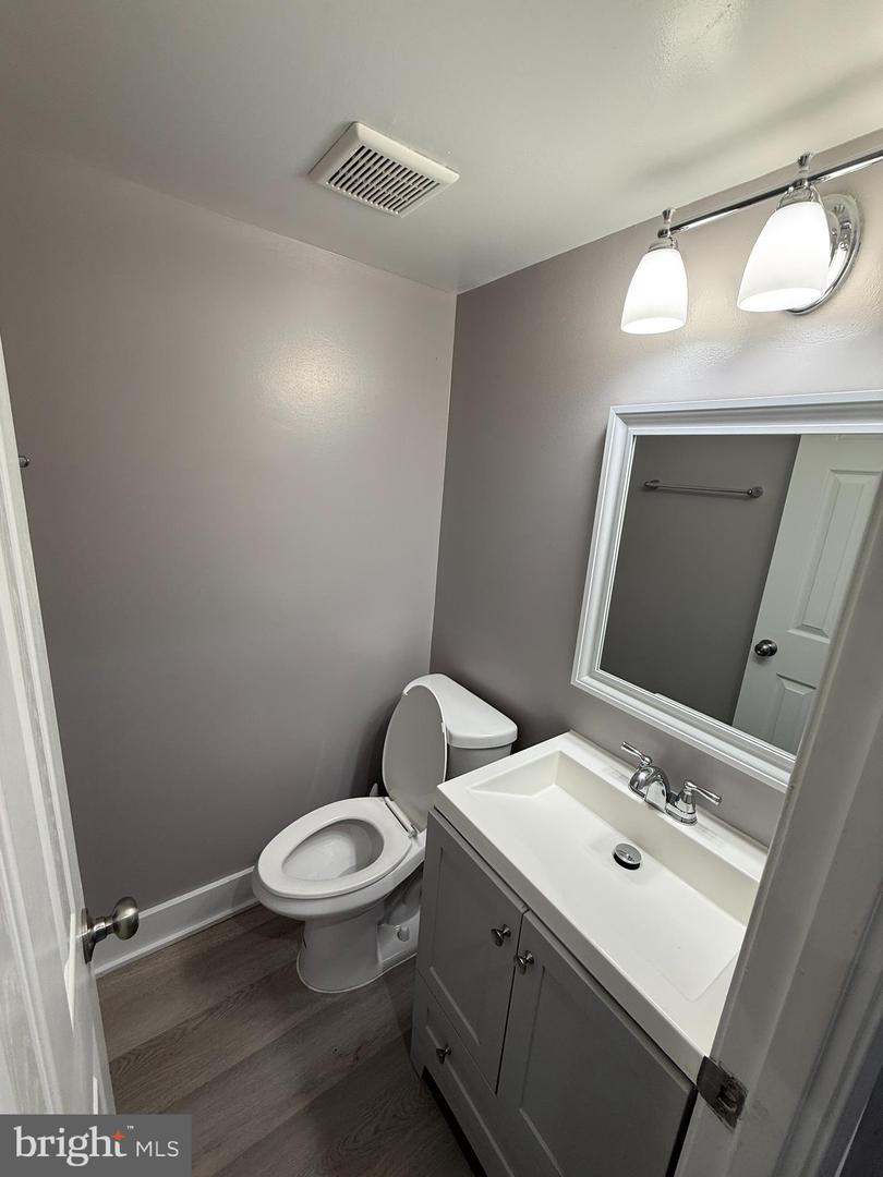 6433 FENESTRA CT #56B, BURKE, Virginia 22015, 3 Bedrooms Bedrooms, ,2 BathroomsBathrooms,Residential,For sale,6433 FENESTRA CT #56B,VAFX2278992 MLS # VAFX2278992 6433 FENESTRA CT #56B, BURKE, Virginia 22015, 3 Bedrooms Bedrooms, ,2 BathroomsBathrooms,Residential,For sale,6433 FENESTRA CT #56B,VAFX2278992 MLS # VAFX2278992