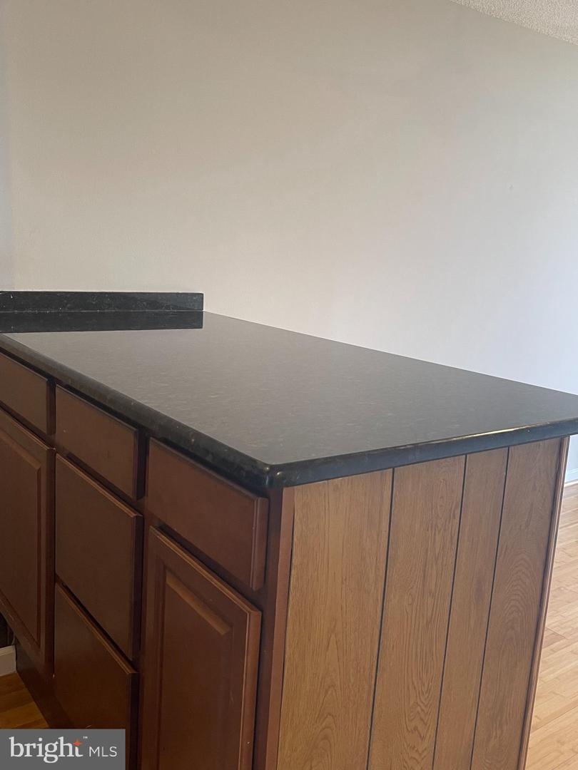 2500 N VAN DORN ST #1119, ALEXANDRIA, Virginia 22302, 1 Bedroom Bedrooms, 3 Rooms Rooms,1 BathroomBathrooms,Residential,For sale,2500 N VAN DORN ST #1119,VAAX2051794 MLS # VAAX2051794 2500 N VAN DORN ST #1119, ALEXANDRIA, Virginia 22302, 1 Bedroom Bedrooms, 3 Rooms Rooms,1 BathroomBathrooms,Residential,For sale,2500 N VAN DORN ST #1119,VAAX2051794 MLS # VAAX2051794