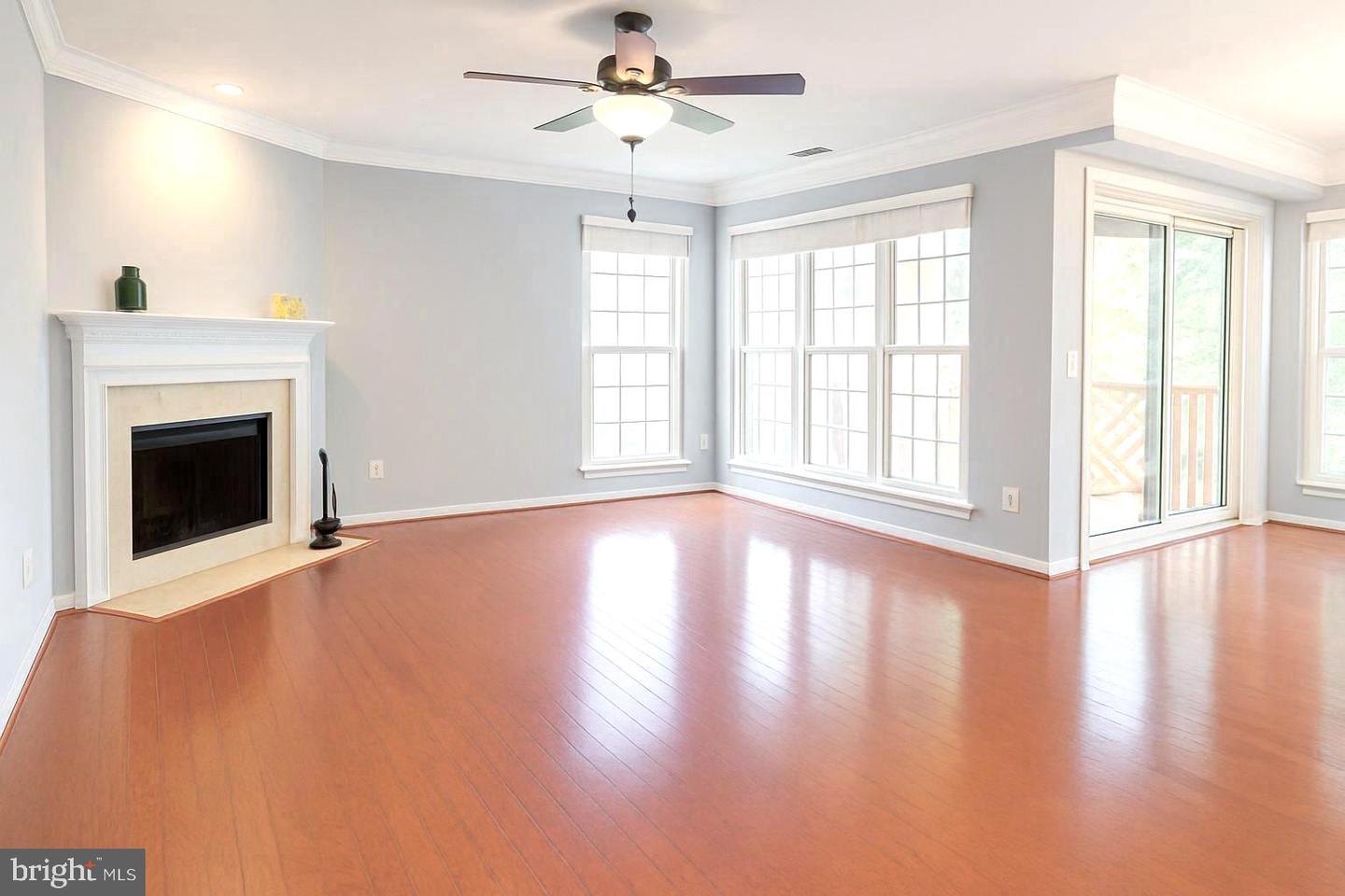 2816 EMMA LEE ST #301, FALLS CHURCH, Virginia 22042, 2 Bedrooms Bedrooms, ,2 BathroomsBathrooms,Residential,For sale,2816 EMMA LEE ST #301,VAFX2279036 MLS # VAFX2279036 2816 EMMA LEE ST #301, FALLS CHURCH, Virginia 22042, 2 Bedrooms Bedrooms, ,2 BathroomsBathrooms,Residential,For sale,2816 EMMA LEE ST #301,VAFX2279036 MLS # VAFX2279036
