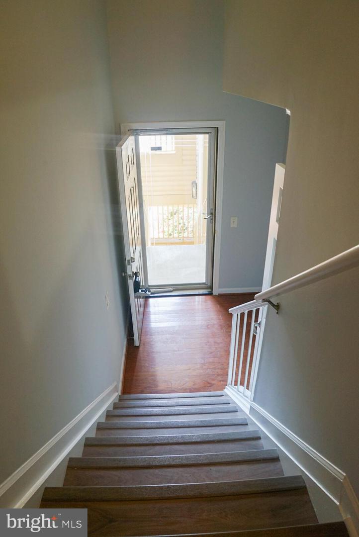 2816 EMMA LEE ST #301, FALLS CHURCH, Virginia 22042, 2 Bedrooms Bedrooms, ,2 BathroomsBathrooms,Residential,For sale,2816 EMMA LEE ST #301,VAFX2279036 MLS # VAFX2279036 2816 EMMA LEE ST #301, FALLS CHURCH, Virginia 22042, 2 Bedrooms Bedrooms, ,2 BathroomsBathrooms,Residential,For sale,2816 EMMA LEE ST #301,VAFX2279036 MLS # VAFX2279036