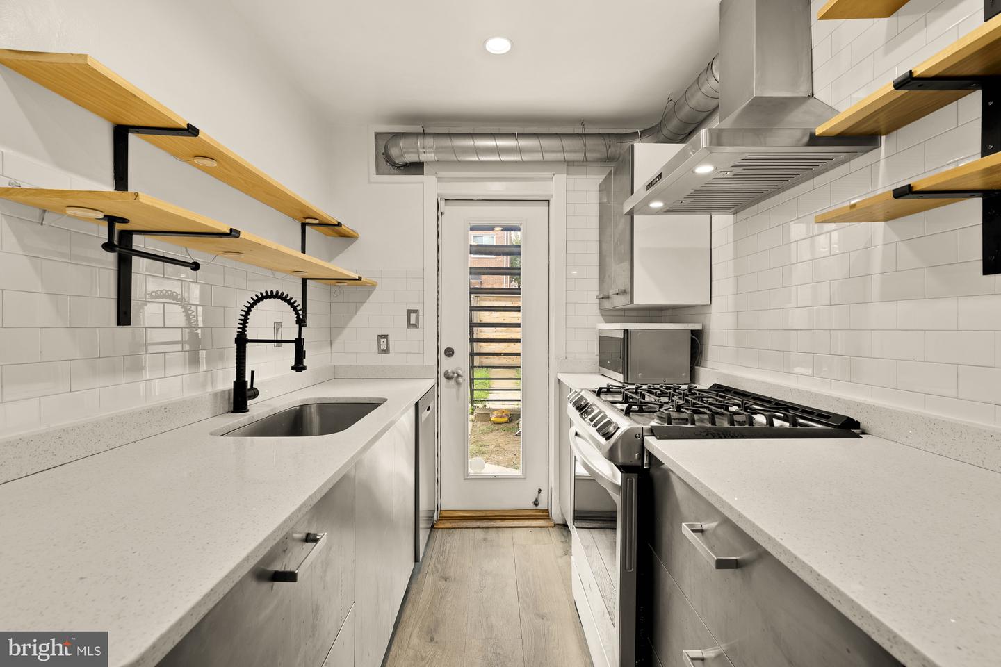 215 HAWAII AVE NE, WASHINGTON, District Of Columbia 20011, 3 Bedrooms Bedrooms, ,2 BathroomsBathrooms,Residential,For sale,215 HAWAII AVE NE,DCDC2231752 MLS # DCDC2231752 215 HAWAII AVE NE, WASHINGTON, District Of Columbia 20011, 3 Bedrooms Bedrooms, ,2 BathroomsBathrooms,Residential,For sale,215 HAWAII AVE NE,DCDC2231752 MLS # DCDC2231752