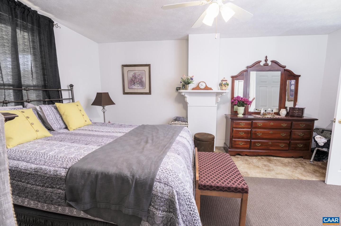 601 LONG AVE, SHENANDOAH, Virginia 22849, 4 Bedrooms Bedrooms, ,2 BathroomsBathrooms,Residential,For sale,601 LONG AVE,671072 MLS # 671072 601 LONG AVE, SHENANDOAH, Virginia 22849, 4 Bedrooms Bedrooms, ,2 BathroomsBathrooms,Residential,For sale,601 LONG AVE,671072 MLS # 671072