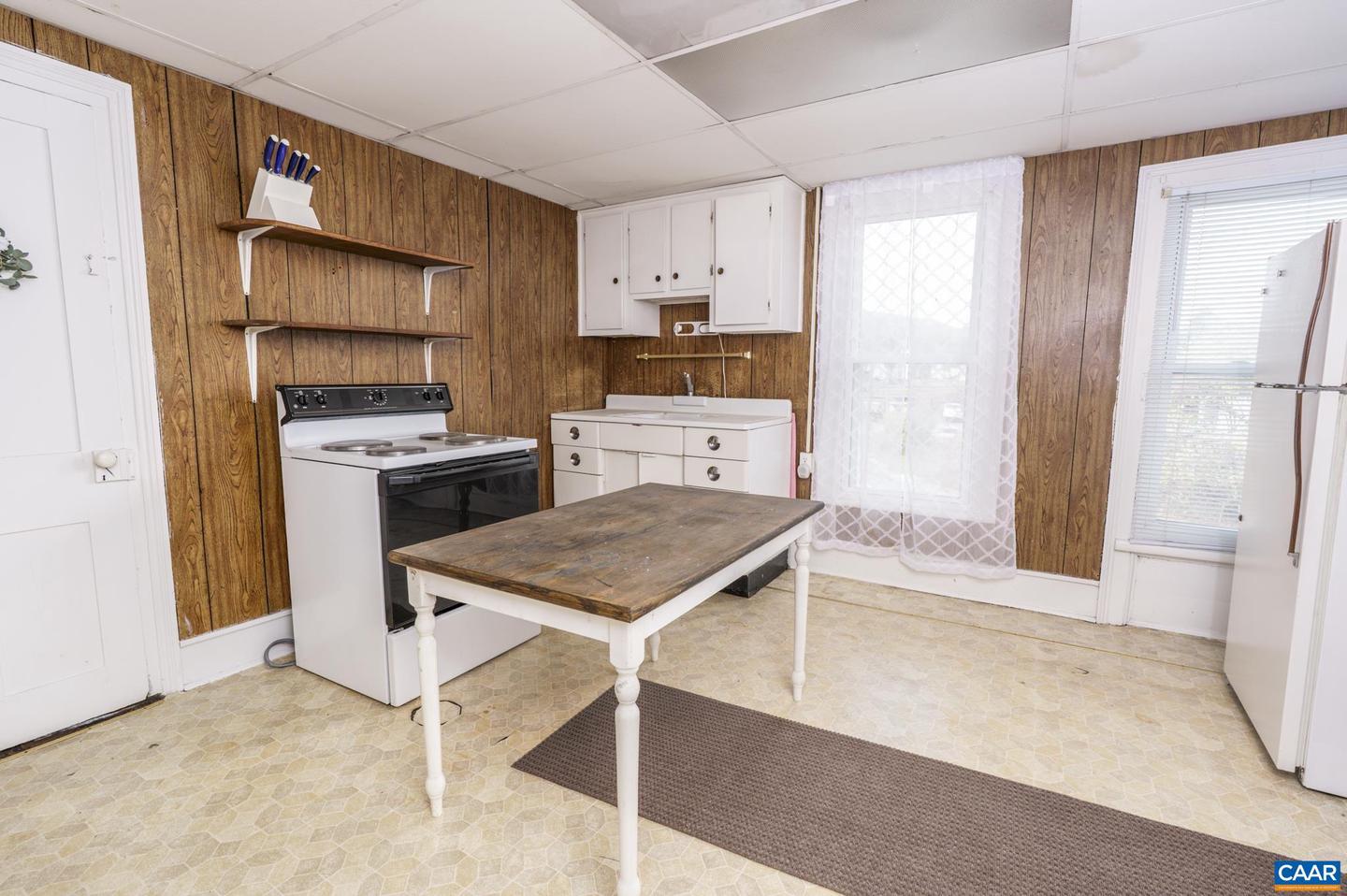 601 LONG AVE, SHENANDOAH, Virginia 22849, 4 Bedrooms Bedrooms, ,2 BathroomsBathrooms,Residential,For sale,601 LONG AVE,671072 MLS # 671072 601 LONG AVE, SHENANDOAH, Virginia 22849, 4 Bedrooms Bedrooms, ,2 BathroomsBathrooms,Residential,For sale,601 LONG AVE,671072 MLS # 671072