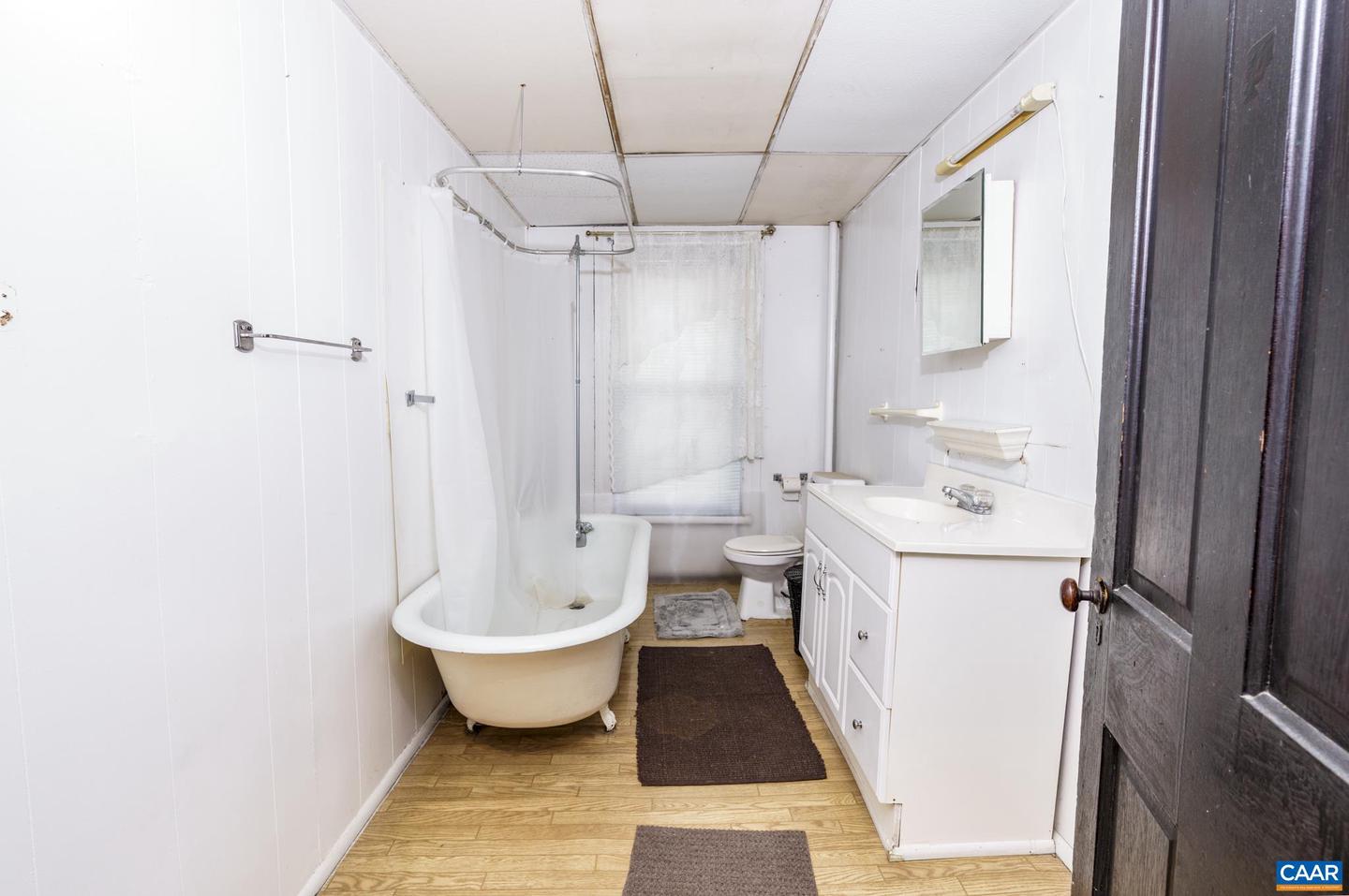 601 LONG AVE, SHENANDOAH, Virginia 22849, 4 Bedrooms Bedrooms, ,2 BathroomsBathrooms,Residential,For sale,601 LONG AVE,671072 MLS # 671072 601 LONG AVE, SHENANDOAH, Virginia 22849, 4 Bedrooms Bedrooms, ,2 BathroomsBathrooms,Residential,For sale,601 LONG AVE,671072 MLS # 671072