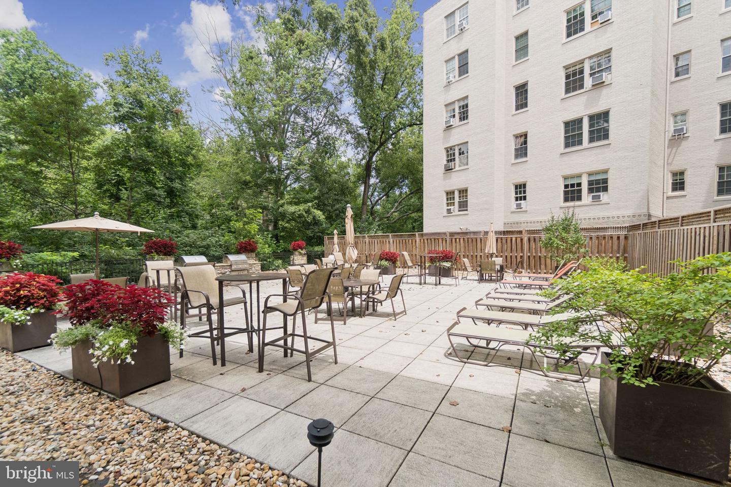 2737 DEVONSHIRE PL NW #503, WASHINGTON, District Of Columbia 20008, 2 Bedrooms Bedrooms, ,2 BathroomsBathrooms,Residential,For sale,2737 DEVONSHIRE PL NW #503,DCDC2211530 MLS # DCDC2211530 2737 DEVONSHIRE PL NW #503, WASHINGTON, District Of Columbia 20008, 2 Bedrooms Bedrooms, ,2 BathroomsBathrooms,Residential,For sale,2737 DEVONSHIRE PL NW #503,DCDC2211530 MLS # DCDC2211530