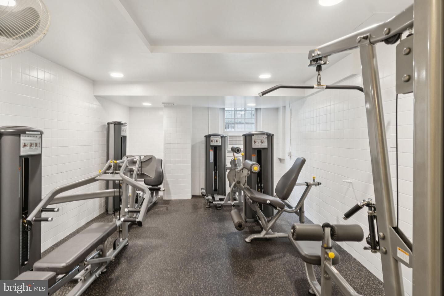 2737 DEVONSHIRE PL NW #503, WASHINGTON, District Of Columbia 20008, 2 Bedrooms Bedrooms, ,2 BathroomsBathrooms,Residential,For sale,2737 DEVONSHIRE PL NW #503,DCDC2211530 MLS # DCDC2211530 2737 DEVONSHIRE PL NW #503, WASHINGTON, District Of Columbia 20008, 2 Bedrooms Bedrooms, ,2 BathroomsBathrooms,Residential,For sale,2737 DEVONSHIRE PL NW #503,DCDC2211530 MLS # DCDC2211530