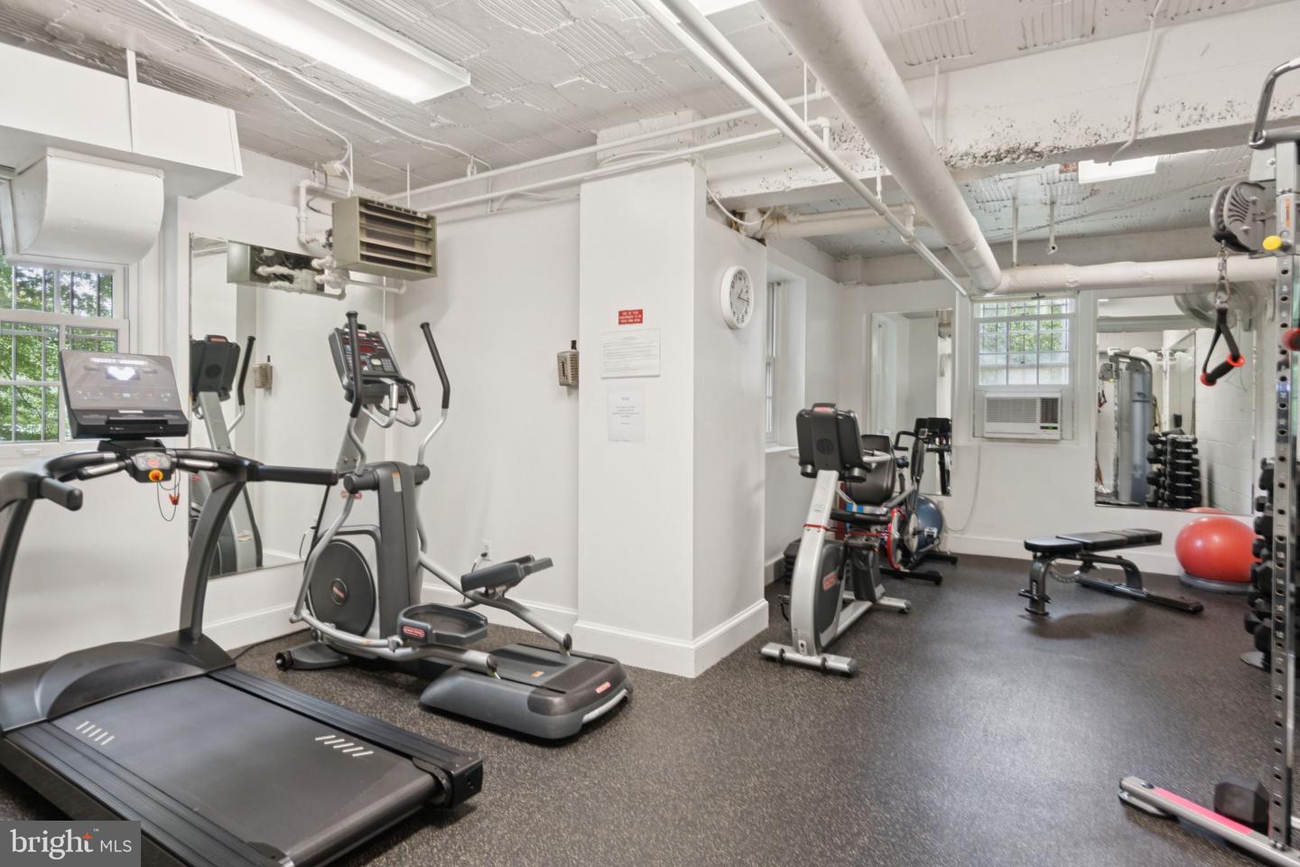 2737 DEVONSHIRE PL NW #503, WASHINGTON, District Of Columbia 20008, 2 Bedrooms Bedrooms, ,2 BathroomsBathrooms,Residential,For sale,2737 DEVONSHIRE PL NW #503,DCDC2211530 MLS # DCDC2211530 2737 DEVONSHIRE PL NW #503, WASHINGTON, District Of Columbia 20008, 2 Bedrooms Bedrooms, ,2 BathroomsBathrooms,Residential,For sale,2737 DEVONSHIRE PL NW #503,DCDC2211530 MLS # DCDC2211530