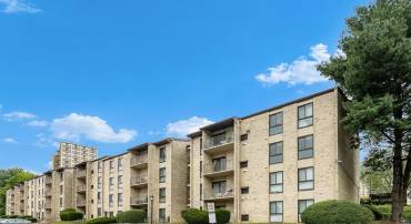 6151 EDSALL RD #I, ALEXANDRIA, Virginia 22304, 2 Bedrooms Bedrooms, ,1 BathroomBathrooms,Residential,For sale,6151 EDSALL RD #I,VAAX2048800 MLS # VAAX2048800