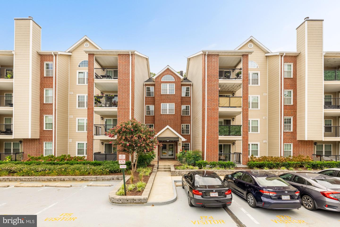 3309 WYNDHAM CIR #3180, ALEXANDRIA, Virginia 22302, 1 Bedroom Bedrooms, ,1 BathroomBathrooms,Residential,For sale,3309 WYNDHAM CIR #3180,VAAX2049564 MLS # VAAX2049564