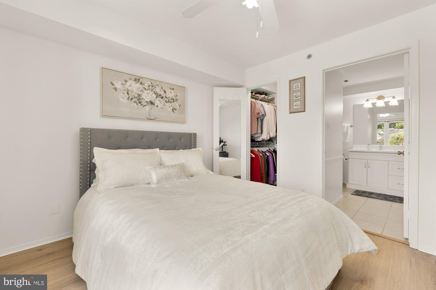 3309 WYNDHAM CIR #3180, ALEXANDRIA, Virginia 22302, 1 Bedroom Bedrooms, ,1 BathroomBathrooms,Residential,For sale,3309 WYNDHAM CIR #3180,VAAX2049564 MLS # VAAX2049564