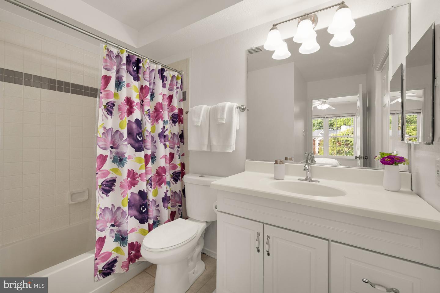 3309 WYNDHAM CIR #3180, ALEXANDRIA, Virginia 22302, 1 Bedroom Bedrooms, ,1 BathroomBathrooms,Residential,For sale,3309 WYNDHAM CIR #3180,VAAX2049564 MLS # VAAX2049564