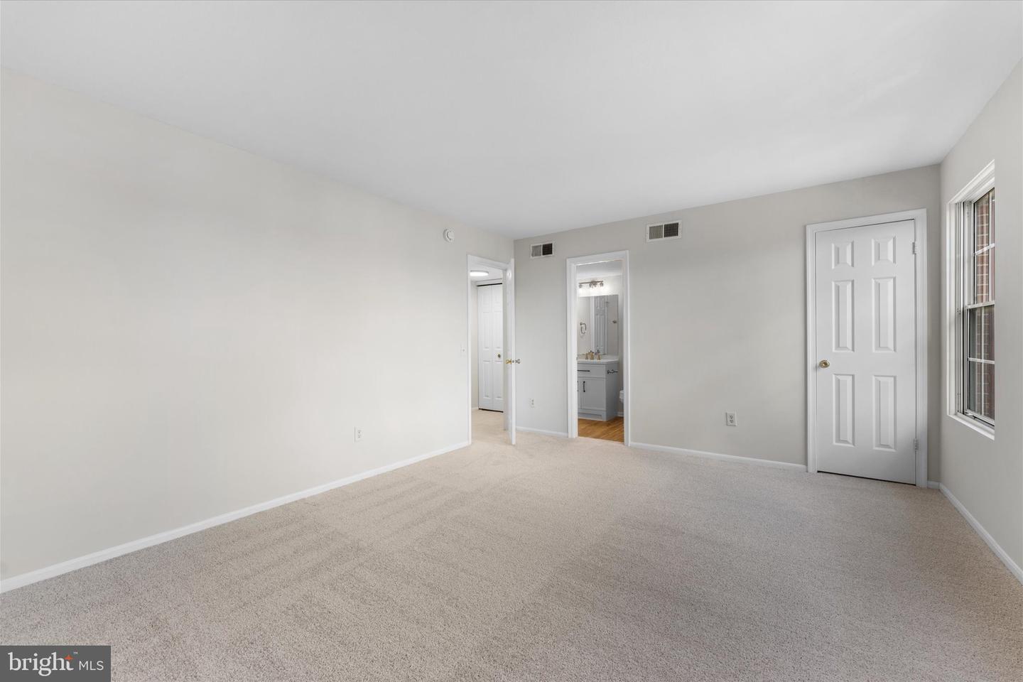 101 FORT EVANS RD SE #F, LEESBURG, Virginia 20175, 1 Bedroom Bedrooms, ,1 BathroomBathrooms,Residential,For sale,101 FORT EVANS RD SE #F,VALO2108622 MLS # VALO2108622 101 FORT EVANS RD SE #F, LEESBURG, Virginia 20175, 1 Bedroom Bedrooms, ,1 BathroomBathrooms,Residential,For sale,101 FORT EVANS RD SE #F,VALO2108622 MLS # VALO2108622