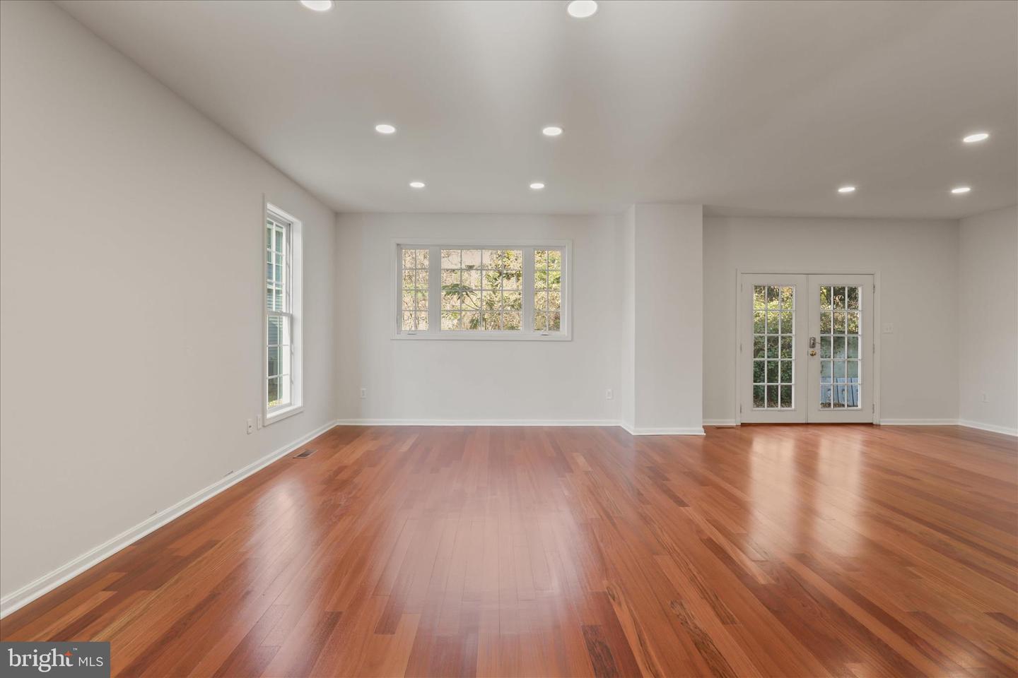 2659 MILITARY RD, ARLINGTON, Virginia 22207, 5 Bedrooms Bedrooms, ,4 BathroomsBathrooms,Residential,For sale,2659 MILITARY RD,VAAR2065136 MLS # VAAR2065136 2659 MILITARY RD, ARLINGTON, Virginia 22207, 5 Bedrooms Bedrooms, ,4 BathroomsBathrooms,Residential,For sale,2659 MILITARY RD,VAAR2065136 MLS # VAAR2065136