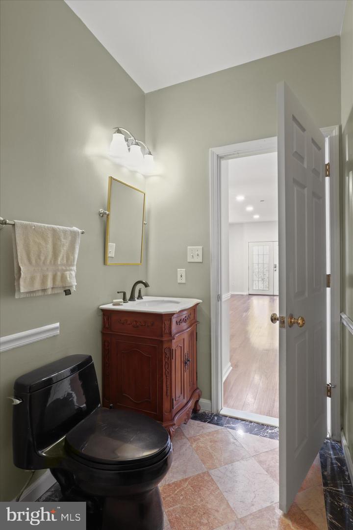 2659 MILITARY RD, ARLINGTON, Virginia 22207, 5 Bedrooms Bedrooms, ,4 BathroomsBathrooms,Residential,For sale,2659 MILITARY RD,VAAR2065136 MLS # VAAR2065136 2659 MILITARY RD, ARLINGTON, Virginia 22207, 5 Bedrooms Bedrooms, ,4 BathroomsBathrooms,Residential,For sale,2659 MILITARY RD,VAAR2065136 MLS # VAAR2065136