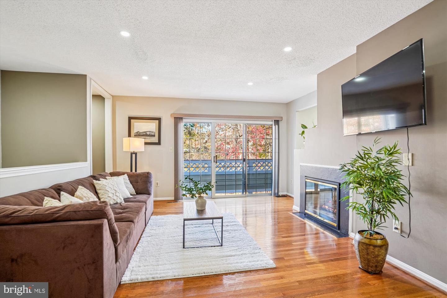 14423 GLENCREST CIR #123, CENTREVILLE, Virginia 20120, 3 Bedrooms Bedrooms, ,2 BathroomsBathrooms,Residential,For sale,14423 GLENCREST CIR #123,VAFX2277472 MLS # VAFX2277472 14423 GLENCREST CIR #123, CENTREVILLE, Virginia 20120, 3 Bedrooms Bedrooms, ,2 BathroomsBathrooms,Residential,For sale,14423 GLENCREST CIR #123,VAFX2277472 MLS # VAFX2277472