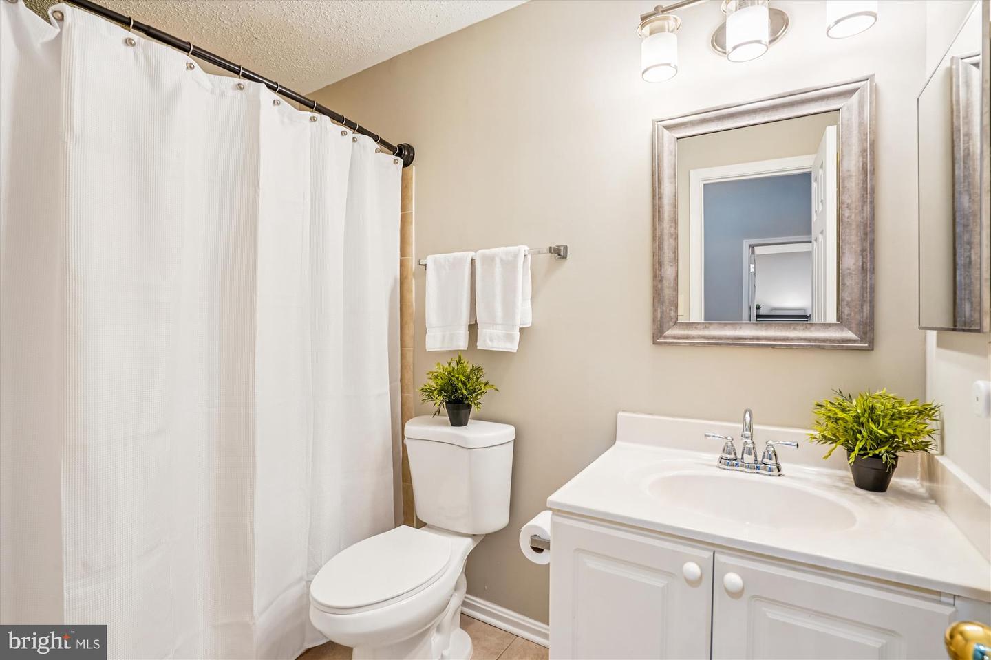 14423 GLENCREST CIR #123, CENTREVILLE, Virginia 20120, 3 Bedrooms Bedrooms, ,2 BathroomsBathrooms,Residential,For sale,14423 GLENCREST CIR #123,VAFX2277472 MLS # VAFX2277472 14423 GLENCREST CIR #123, CENTREVILLE, Virginia 20120, 3 Bedrooms Bedrooms, ,2 BathroomsBathrooms,Residential,For sale,14423 GLENCREST CIR #123,VAFX2277472 MLS # VAFX2277472