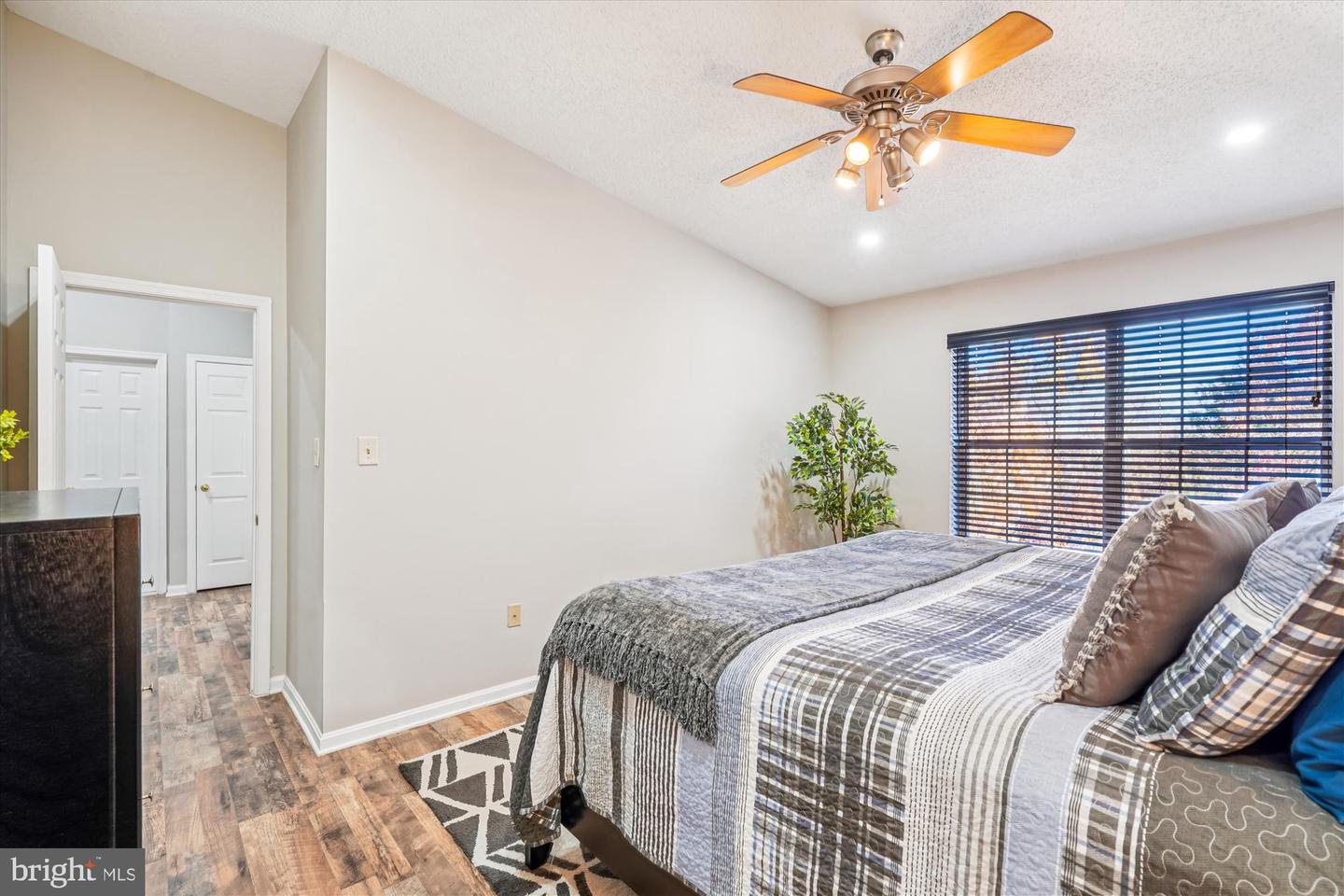 14423 GLENCREST CIR #123, CENTREVILLE, Virginia 20120, 3 Bedrooms Bedrooms, ,2 BathroomsBathrooms,Residential,For sale,14423 GLENCREST CIR #123,VAFX2277472 MLS # VAFX2277472 14423 GLENCREST CIR #123, CENTREVILLE, Virginia 20120, 3 Bedrooms Bedrooms, ,2 BathroomsBathrooms,Residential,For sale,14423 GLENCREST CIR #123,VAFX2277472 MLS # VAFX2277472