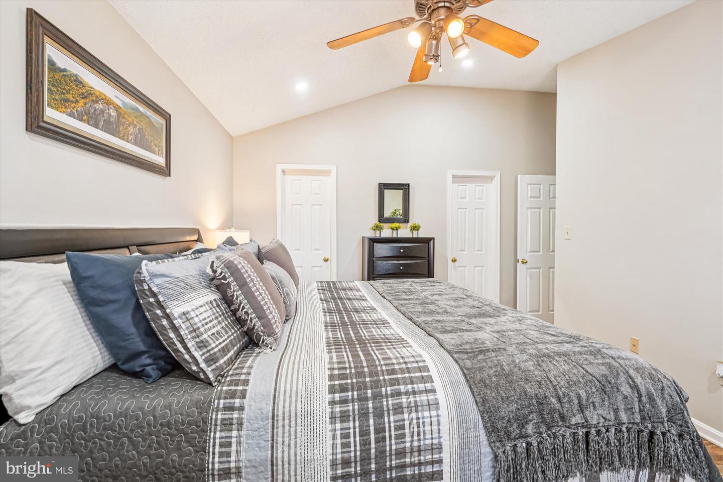 14423 GLENCREST CIR #123, CENTREVILLE, Virginia 20120, 3 Bedrooms Bedrooms, ,2 BathroomsBathrooms,Residential,For sale,14423 GLENCREST CIR #123,VAFX2277472 MLS # VAFX2277472 14423 GLENCREST CIR #123, CENTREVILLE, Virginia 20120, 3 Bedrooms Bedrooms, ,2 BathroomsBathrooms,Residential,For sale,14423 GLENCREST CIR #123,VAFX2277472 MLS # VAFX2277472