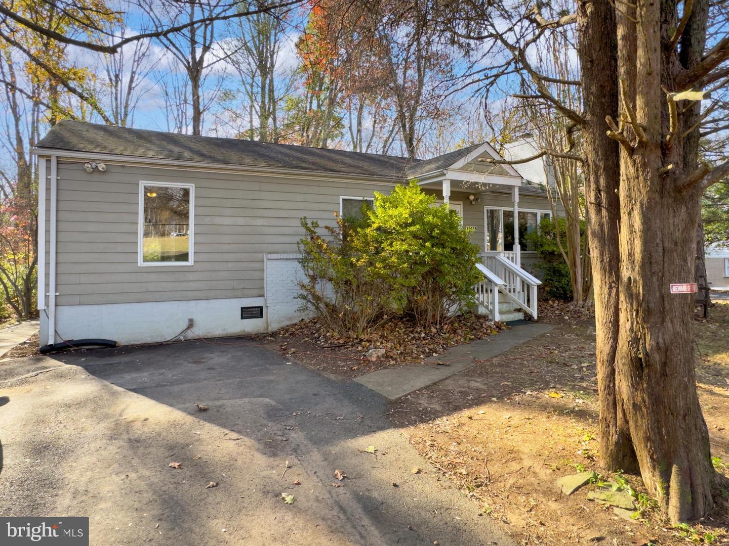 11415 FAIRFAX STATION RD, FAIRFAX STATION, Virginia 22039, 2 Bedrooms Bedrooms, ,1 BathroomBathrooms,Residential,For sale,11415 FAIRFAX STATION RD,VAFX2277602 MLS # VAFX2277602 11415 FAIRFAX STATION RD, FAIRFAX STATION, Virginia 22039, 2 Bedrooms Bedrooms, ,1 BathroomBathrooms,Residential,For sale,11415 FAIRFAX STATION RD,VAFX2277602 MLS # VAFX2277602