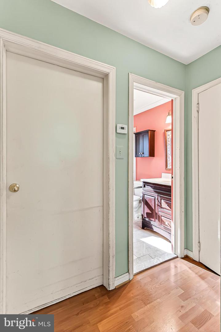 11415 FAIRFAX STATION RD, FAIRFAX STATION, Virginia 22039, 2 Bedrooms Bedrooms, ,1 BathroomBathrooms,Residential,For sale,11415 FAIRFAX STATION RD,VAFX2277602 MLS # VAFX2277602 11415 FAIRFAX STATION RD, FAIRFAX STATION, Virginia 22039, 2 Bedrooms Bedrooms, ,1 BathroomBathrooms,Residential,For sale,11415 FAIRFAX STATION RD,VAFX2277602 MLS # VAFX2277602