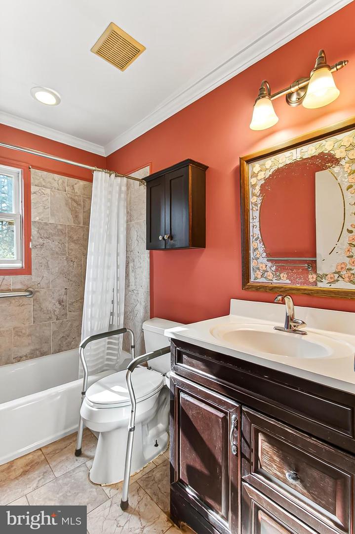 11415 FAIRFAX STATION RD, FAIRFAX STATION, Virginia 22039, 2 Bedrooms Bedrooms, ,1 BathroomBathrooms,Residential,For sale,11415 FAIRFAX STATION RD,VAFX2277602 MLS # VAFX2277602 11415 FAIRFAX STATION RD, FAIRFAX STATION, Virginia 22039, 2 Bedrooms Bedrooms, ,1 BathroomBathrooms,Residential,For sale,11415 FAIRFAX STATION RD,VAFX2277602 MLS # VAFX2277602