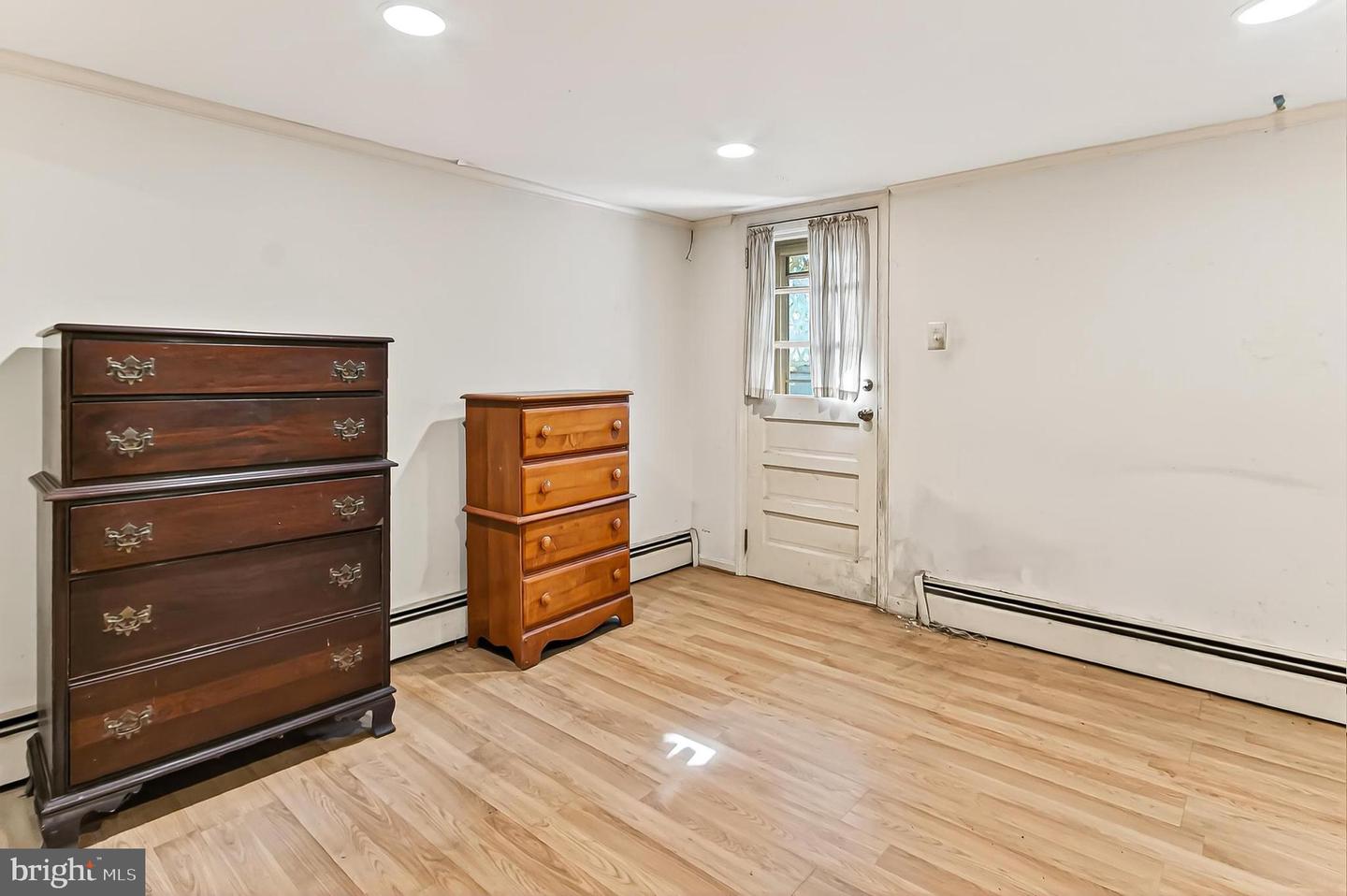 11415 FAIRFAX STATION RD, FAIRFAX STATION, Virginia 22039, 2 Bedrooms Bedrooms, ,1 BathroomBathrooms,Residential,For sale,11415 FAIRFAX STATION RD,VAFX2277602 MLS # VAFX2277602 11415 FAIRFAX STATION RD, FAIRFAX STATION, Virginia 22039, 2 Bedrooms Bedrooms, ,1 BathroomBathrooms,Residential,For sale,11415 FAIRFAX STATION RD,VAFX2277602 MLS # VAFX2277602