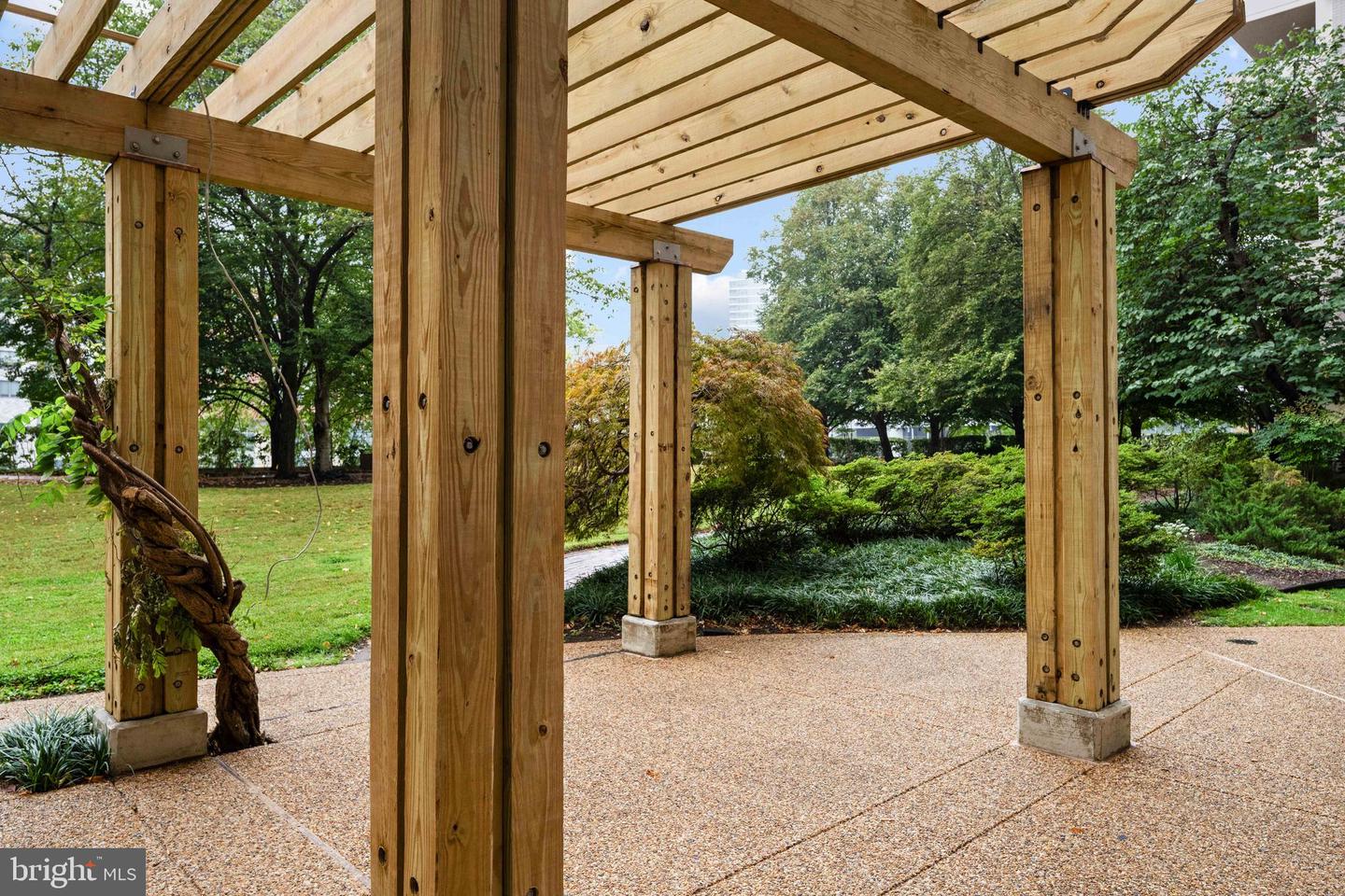 4141 N HENDERSON RD #702, ARLINGTON, Virginia 22203, 1 Bedroom Bedrooms, ,1 BathroomBathrooms,Residential,For sale,4141 N HENDERSON RD #702,VAAR2065710 MLS # VAAR2065710 4141 N HENDERSON RD #702, ARLINGTON, Virginia 22203, 1 Bedroom Bedrooms, ,1 BathroomBathrooms,Residential,For sale,4141 N HENDERSON RD #702,VAAR2065710 MLS # VAAR2065710