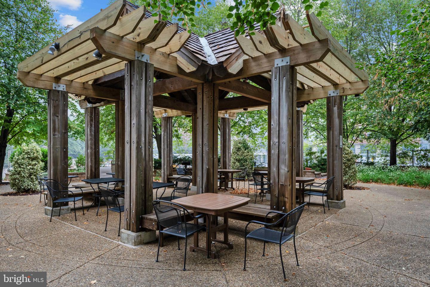 4141 N HENDERSON RD #702, ARLINGTON, Virginia 22203, 1 Bedroom Bedrooms, ,1 BathroomBathrooms,Residential,For sale,4141 N HENDERSON RD #702,VAAR2065710 MLS # VAAR2065710 4141 N HENDERSON RD #702, ARLINGTON, Virginia 22203, 1 Bedroom Bedrooms, ,1 BathroomBathrooms,Residential,For sale,4141 N HENDERSON RD #702,VAAR2065710 MLS # VAAR2065710