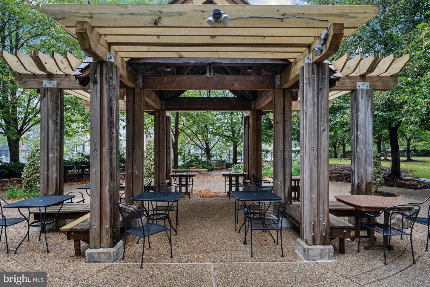 4141 N HENDERSON RD #702, ARLINGTON, Virginia 22203, 1 Bedroom Bedrooms, ,1 BathroomBathrooms,Residential,For sale,4141 N HENDERSON RD #702,VAAR2065710 MLS # VAAR2065710 4141 N HENDERSON RD #702, ARLINGTON, Virginia 22203, 1 Bedroom Bedrooms, ,1 BathroomBathrooms,Residential,For sale,4141 N HENDERSON RD #702,VAAR2065710 MLS # VAAR2065710