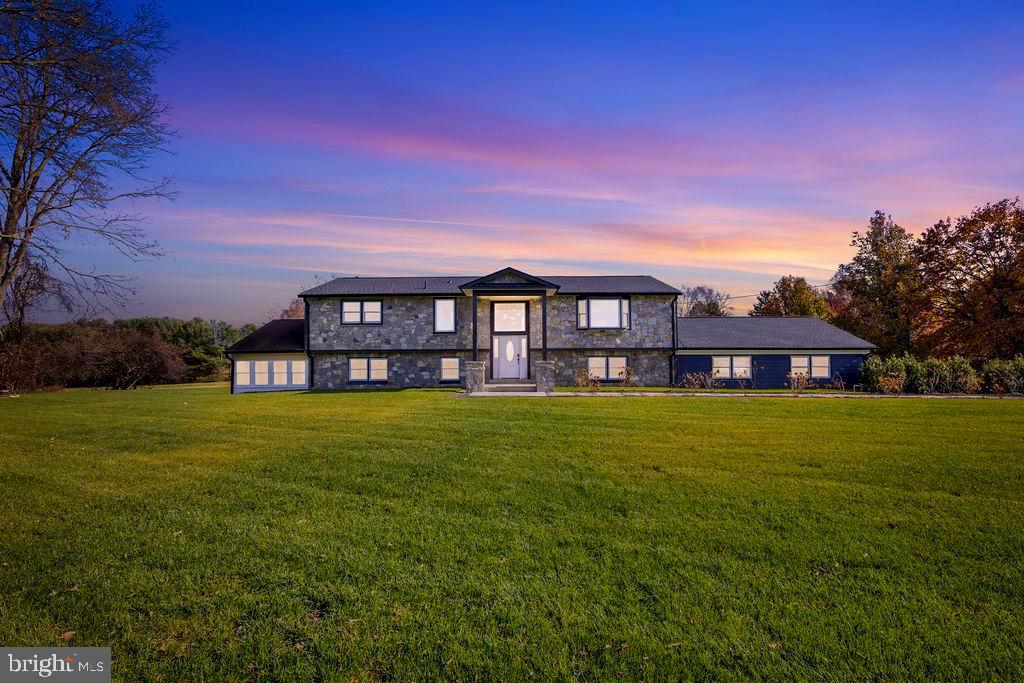 13762 BERLIN TURNPIKE, LOVETTSVILLE, Virginia 20180, 4 Bedrooms Bedrooms, 4 Rooms Rooms,3 BathroomsBathrooms,Residential,For sale,13762 BERLIN TURNPIKE,VALO2110602 MLS # VALO2110602