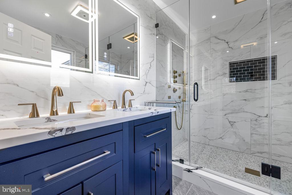 13762 BERLIN TURNPIKE, LOVETTSVILLE, Virginia 20180, 4 Bedrooms Bedrooms, 4 Rooms Rooms,3 BathroomsBathrooms,Residential,For sale,13762 BERLIN TURNPIKE,VALO2110602 MLS # VALO2110602 13762 BERLIN TURNPIKE, LOVETTSVILLE, Virginia 20180, 4 Bedrooms Bedrooms, 4 Rooms Rooms,3 BathroomsBathrooms,Residential,For sale,13762 BERLIN TURNPIKE,VALO2110602 MLS # VALO2110602