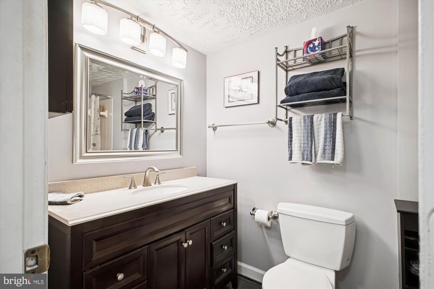 3801 RIDGE KNOLL CT #2A, FAIRFAX, Virginia 22033, 2 Bedrooms Bedrooms, ,2 BathroomsBathrooms,Residential,For sale,3801 RIDGE KNOLL CT #2A,VAFX2278064 MLS # VAFX2278064 3801 RIDGE KNOLL CT #2A, FAIRFAX, Virginia 22033, 2 Bedrooms Bedrooms, ,2 BathroomsBathrooms,Residential,For sale,3801 RIDGE KNOLL CT #2A,VAFX2278064 MLS # VAFX2278064