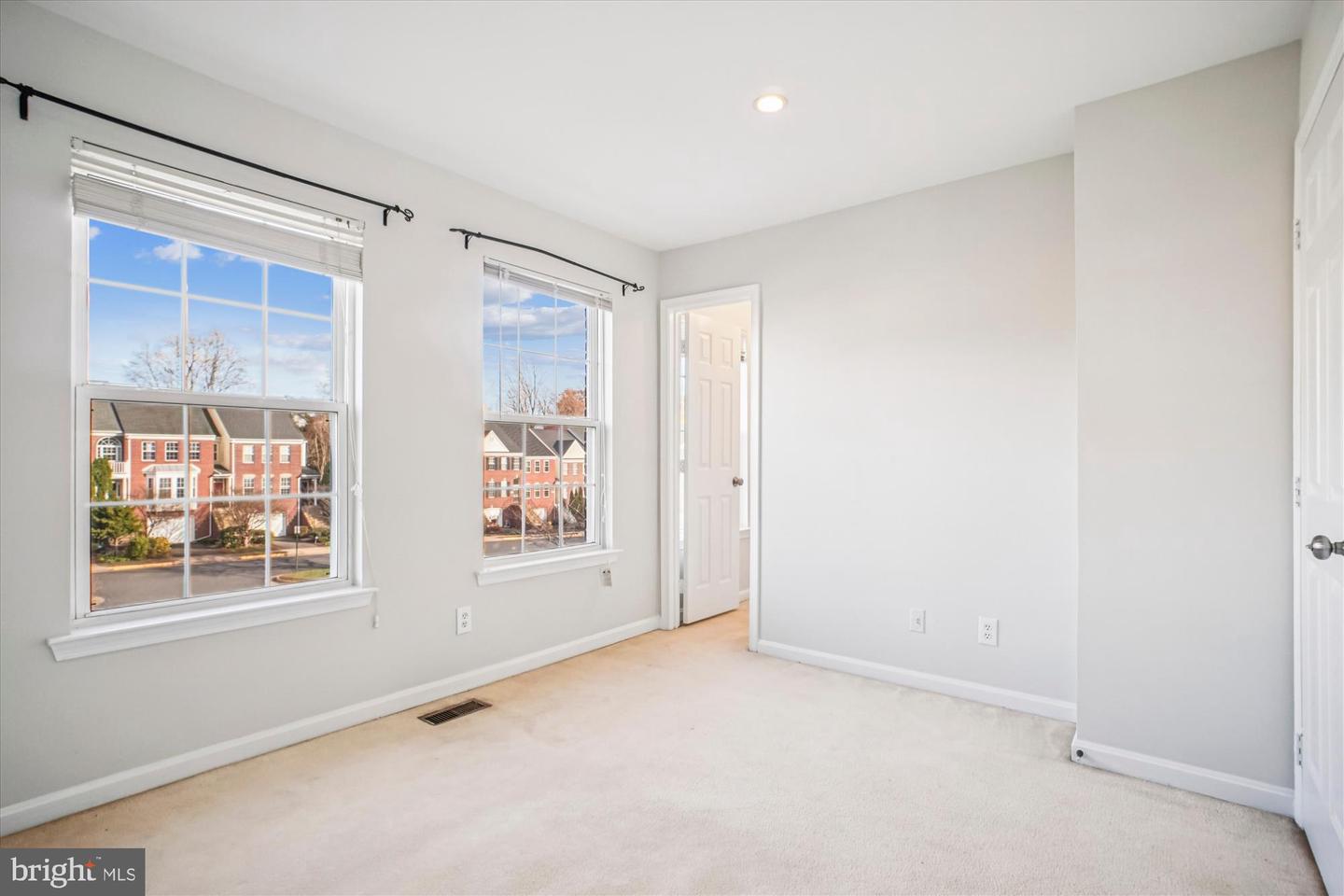 2914 MAINSTONE DR, FAIRFAX, Virginia 22031, 3 Bedrooms Bedrooms, 14 Rooms Rooms,2 BathroomsBathrooms,Residential,For sale,2914 MAINSTONE DR,VAFX2278446 MLS # VAFX2278446 2914 MAINSTONE DR, FAIRFAX, Virginia 22031, 3 Bedrooms Bedrooms, 14 Rooms Rooms,2 BathroomsBathrooms,Residential,For sale,2914 MAINSTONE DR,VAFX2278446 MLS # VAFX2278446