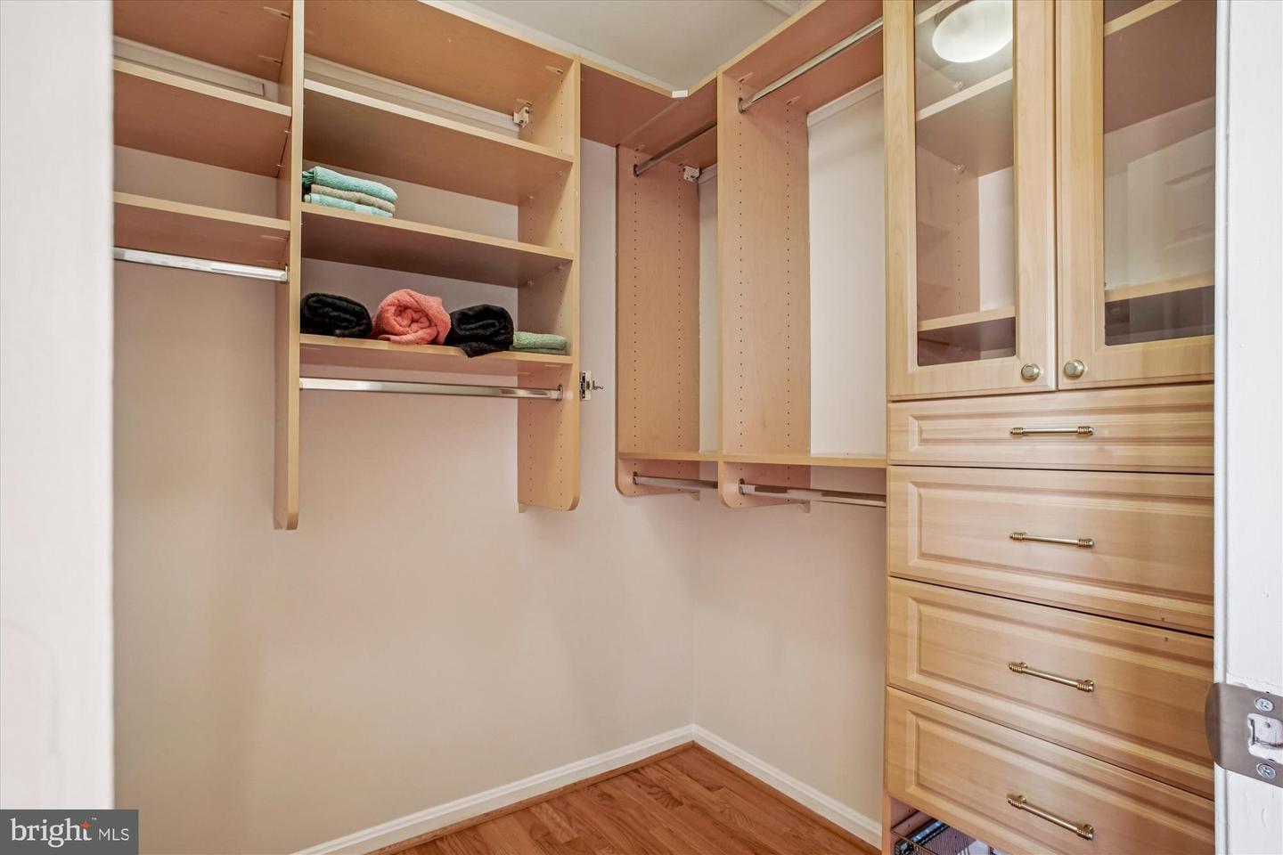 2914 MAINSTONE DR, FAIRFAX, Virginia 22031, 3 Bedrooms Bedrooms, 14 Rooms Rooms,2 BathroomsBathrooms,Residential,For sale,2914 MAINSTONE DR,VAFX2278446 MLS # VAFX2278446 2914 MAINSTONE DR, FAIRFAX, Virginia 22031, 3 Bedrooms Bedrooms, 14 Rooms Rooms,2 BathroomsBathrooms,Residential,For sale,2914 MAINSTONE DR,VAFX2278446 MLS # VAFX2278446