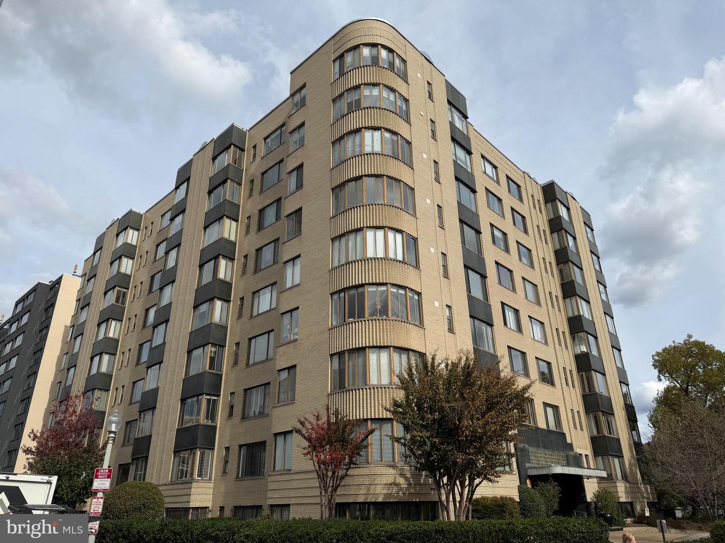 1 SCOTT CIR NW #708, WASHINGTON, District Of Columbia 20036, 1 Bedroom Bedrooms, ,1 BathroomBathrooms,Residential,For sale,1 SCOTT CIR NW #708,DCDC2231142 MLS # DCDC2231142 1 SCOTT CIR NW #708, WASHINGTON, District Of Columbia 20036, 1 Bedroom Bedrooms, ,1 BathroomBathrooms,Residential,For sale,1 SCOTT CIR NW #708,DCDC2231142 MLS # DCDC2231142