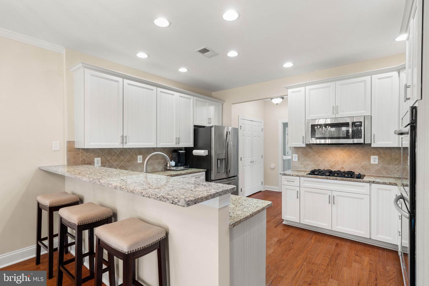 5484 RODRIQUEZ LN, HAYMARKET, Virginia 20169, 3 Bedrooms Bedrooms, ,3 BathroomsBathrooms,Residential,For sale,5484 RODRIQUEZ LN,VAPW2107388 MLS # VAPW2107388 5484 RODRIQUEZ LN, HAYMARKET, Virginia 20169, 3 Bedrooms Bedrooms, ,3 BathroomsBathrooms,Residential,For sale,5484 RODRIQUEZ LN,VAPW2107388 MLS # VAPW2107388