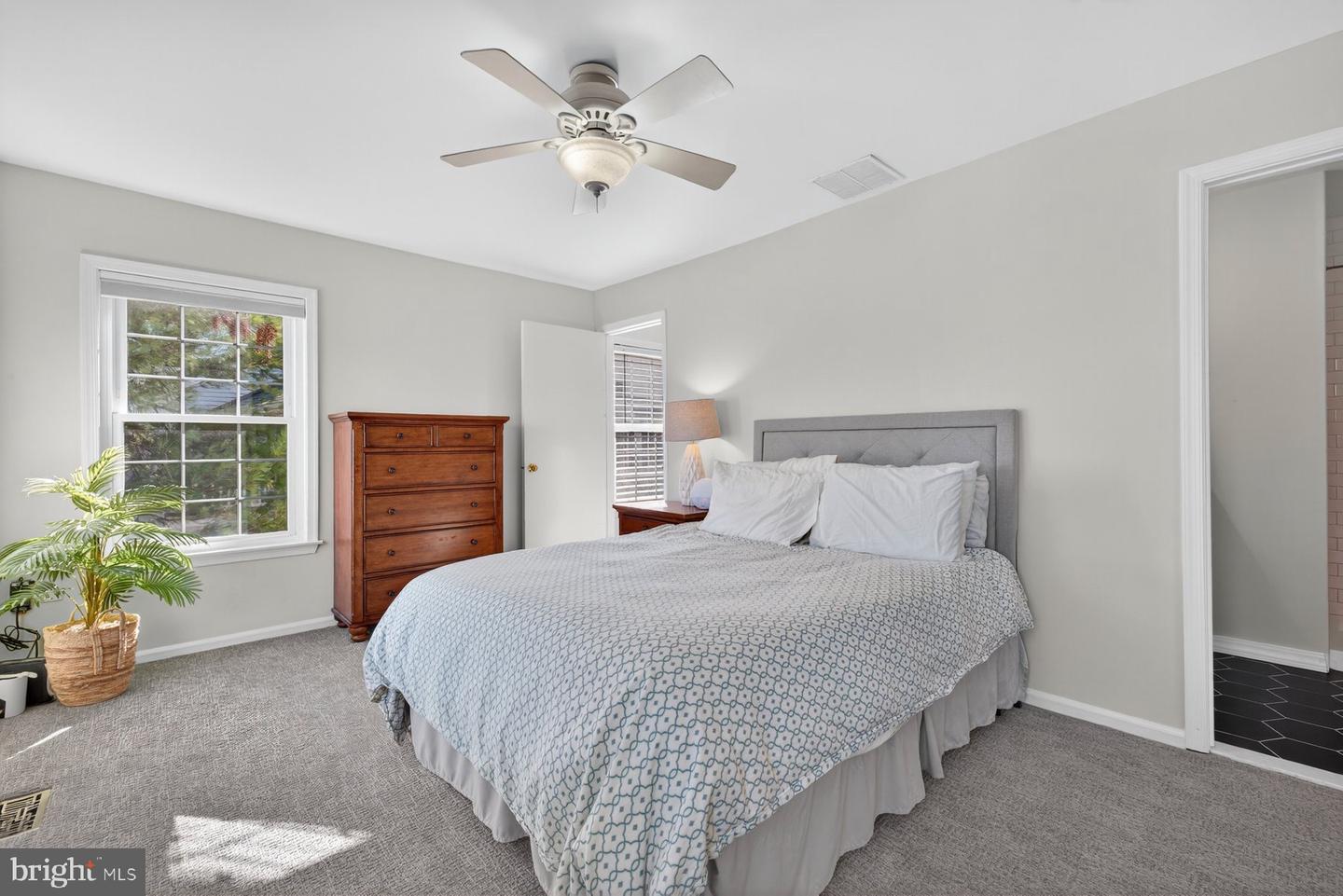 2907 S WOODLEY ST #C, ARLINGTON, Virginia 22206, 2 Bedrooms Bedrooms, 8 Rooms Rooms,2 BathroomsBathrooms,Residential,For sale,2907 S WOODLEY ST #C,VAAR2065792 MLS # VAAR2065792 2907 S WOODLEY ST #C, ARLINGTON, Virginia 22206, 2 Bedrooms Bedrooms, 8 Rooms Rooms,2 BathroomsBathrooms,Residential,For sale,2907 S WOODLEY ST #C,VAAR2065792 MLS # VAAR2065792