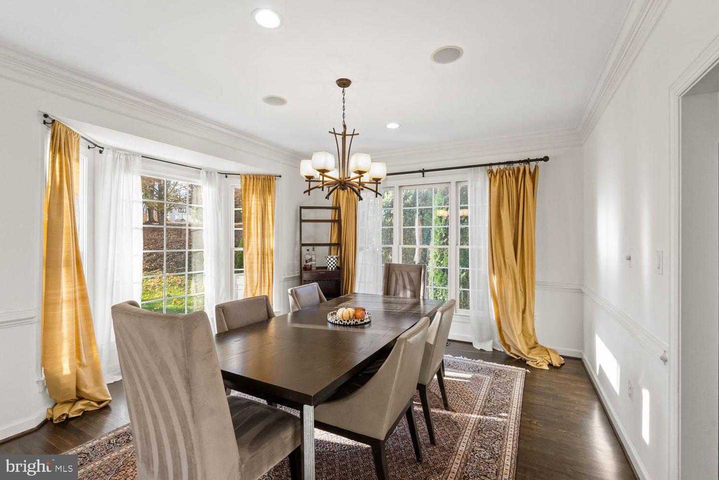 12882 CROUCH DR, FAIRFAX, Virginia 22030, 5 Bedrooms Bedrooms, ,4 BathroomsBathrooms,Residential,For sale,12882 CROUCH DR,VAFX2278164 MLS # VAFX2278164 12882 CROUCH DR, FAIRFAX, Virginia 22030, 5 Bedrooms Bedrooms, ,4 BathroomsBathrooms,Residential,For sale,12882 CROUCH DR,VAFX2278164 MLS # VAFX2278164