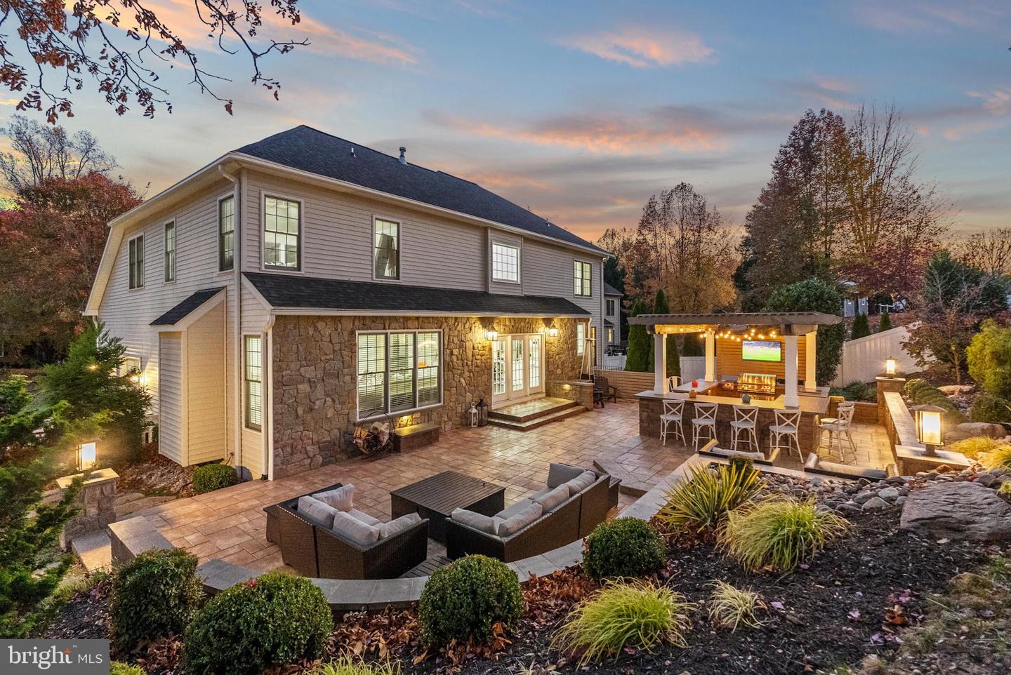 12882 CROUCH DR, FAIRFAX, Virginia 22030, 5 Bedrooms Bedrooms, ,4 BathroomsBathrooms,Residential,For sale,12882 CROUCH DR,VAFX2278164 MLS # VAFX2278164 12882 CROUCH DR, FAIRFAX, Virginia 22030, 5 Bedrooms Bedrooms, ,4 BathroomsBathrooms,Residential,For sale,12882 CROUCH DR,VAFX2278164 MLS # VAFX2278164