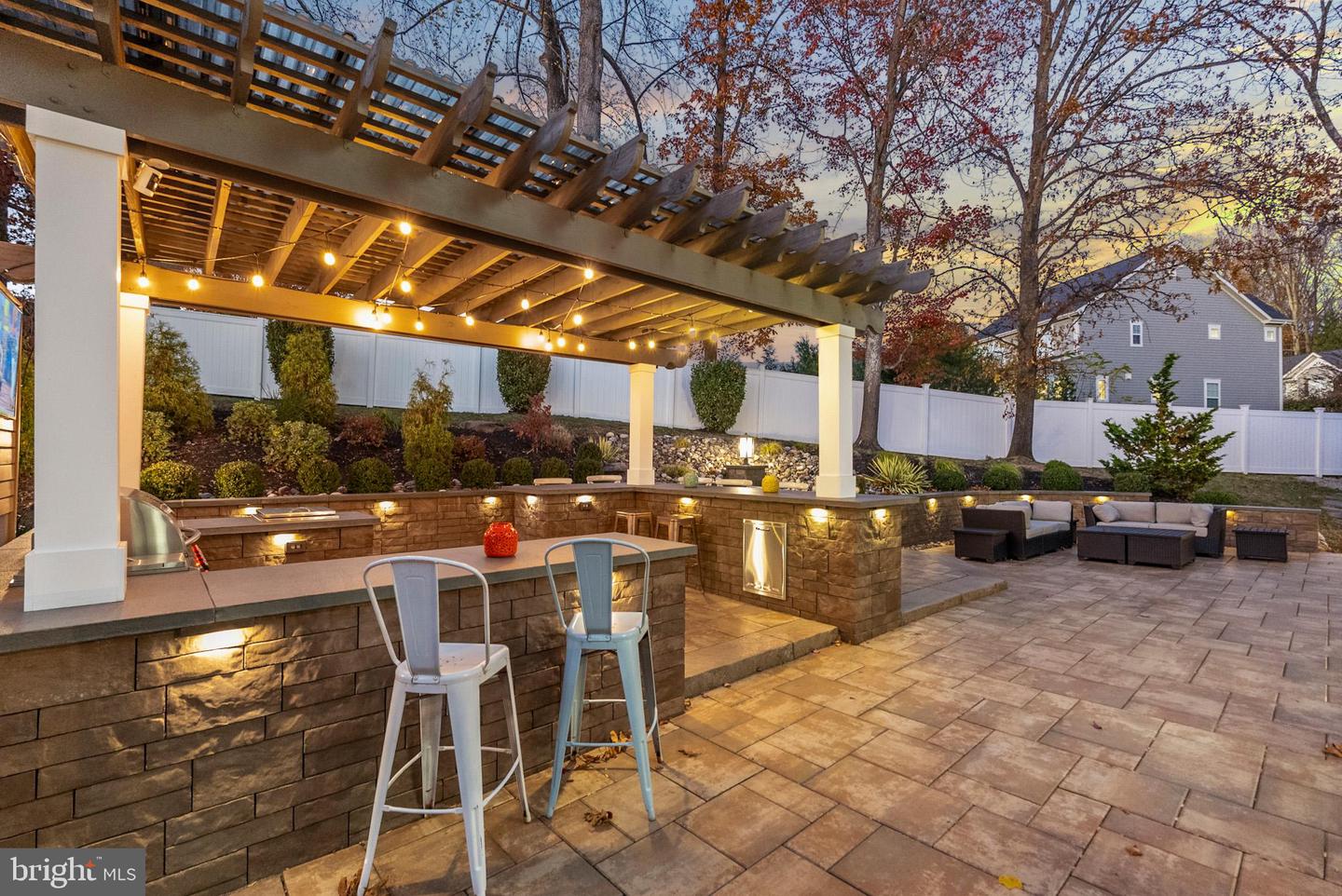 12882 CROUCH DR, FAIRFAX, Virginia 22030, 5 Bedrooms Bedrooms, ,4 BathroomsBathrooms,Residential,For sale,12882 CROUCH DR,VAFX2278164 MLS # VAFX2278164 12882 CROUCH DR, FAIRFAX, Virginia 22030, 5 Bedrooms Bedrooms, ,4 BathroomsBathrooms,Residential,For sale,12882 CROUCH DR,VAFX2278164 MLS # VAFX2278164