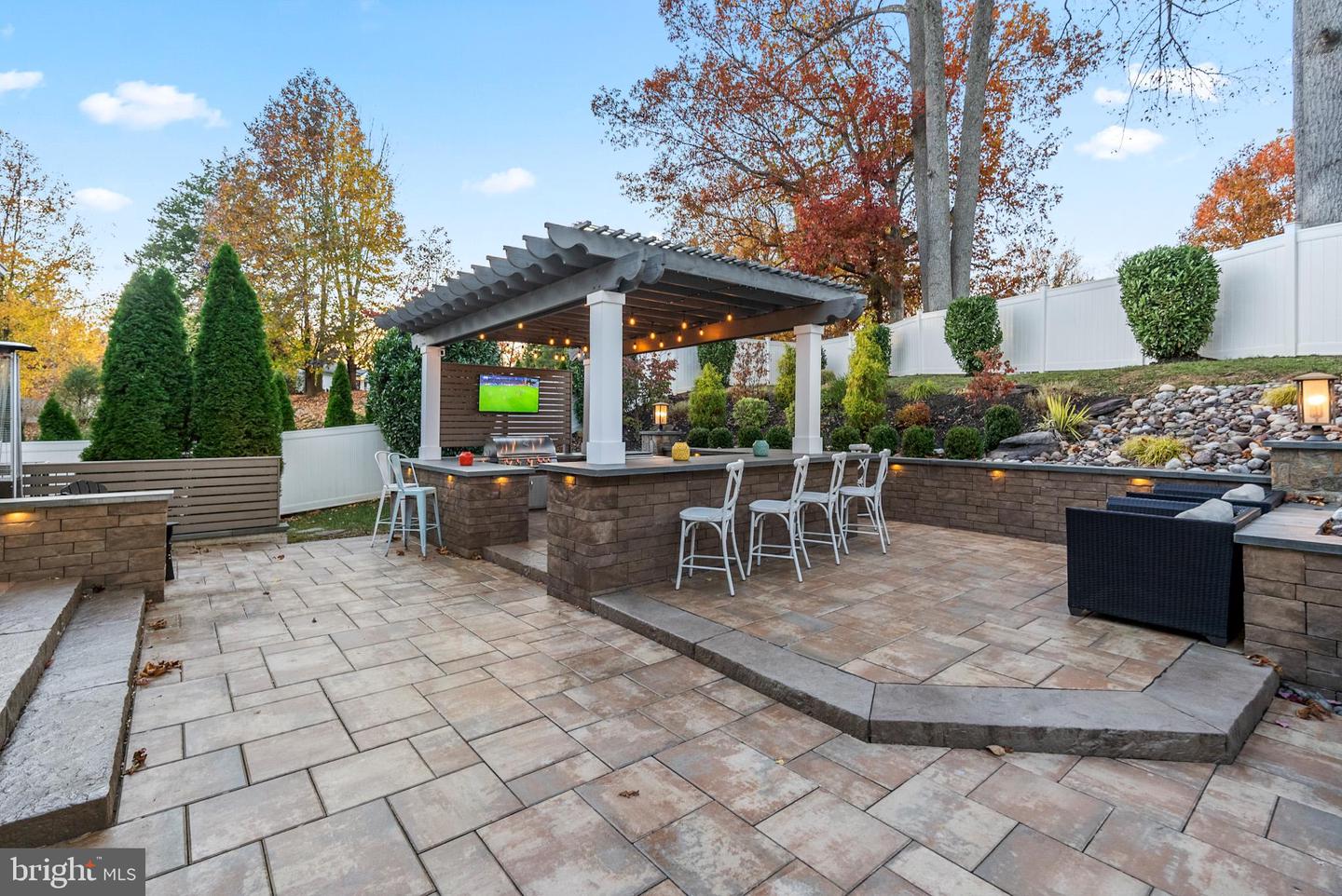 12882 CROUCH DR, FAIRFAX, Virginia 22030, 5 Bedrooms Bedrooms, ,4 BathroomsBathrooms,Residential,For sale,12882 CROUCH DR,VAFX2278164 MLS # VAFX2278164 12882 CROUCH DR, FAIRFAX, Virginia 22030, 5 Bedrooms Bedrooms, ,4 BathroomsBathrooms,Residential,For sale,12882 CROUCH DR,VAFX2278164 MLS # VAFX2278164